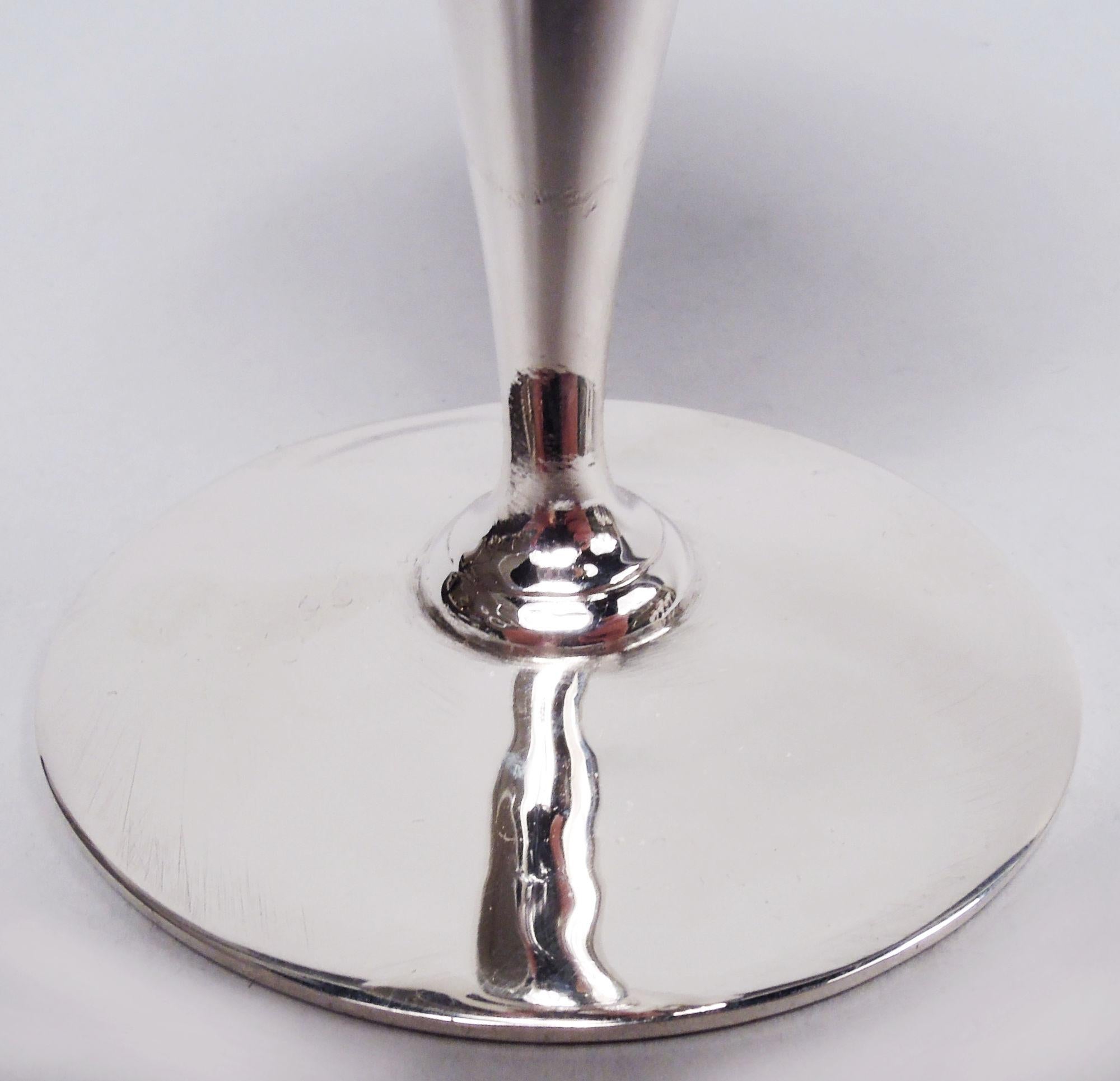 Américain Lot de 8 tasses à cocktail en argent sterling Art Déco américain de Tiffany en vente