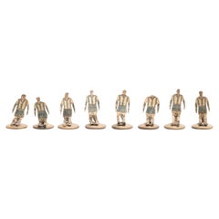 Ensemble de 8 figurines traditionnelles de jeu de football à boutons, d'époque antique, vers 1950