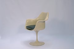 Set of Eight Eero Saarinen Tulip Chairs for Knoll, Mid-Century, 1950