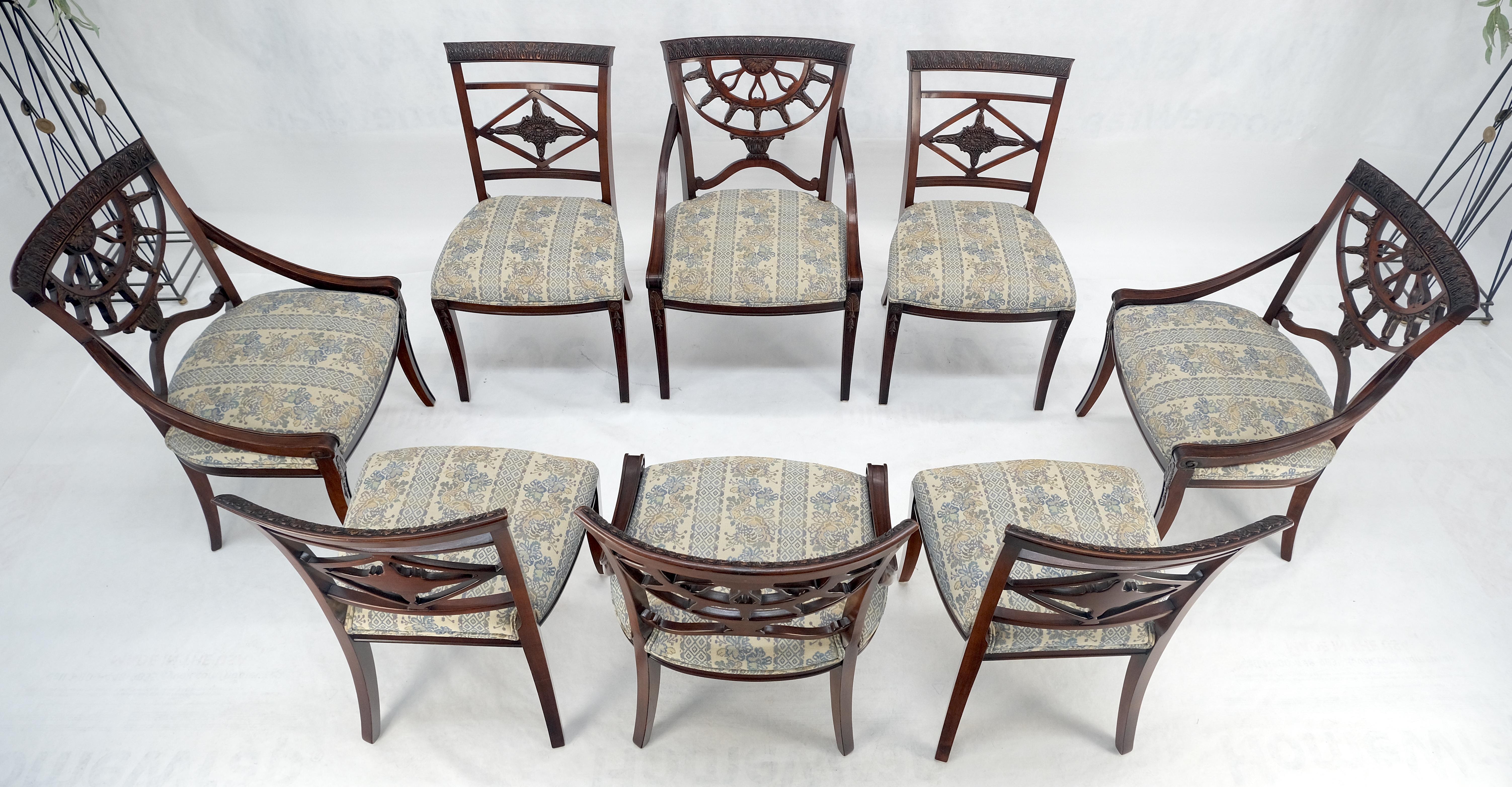 Set di 8 sedie da pranzo in mogano intagliato MINT! in vendita 1