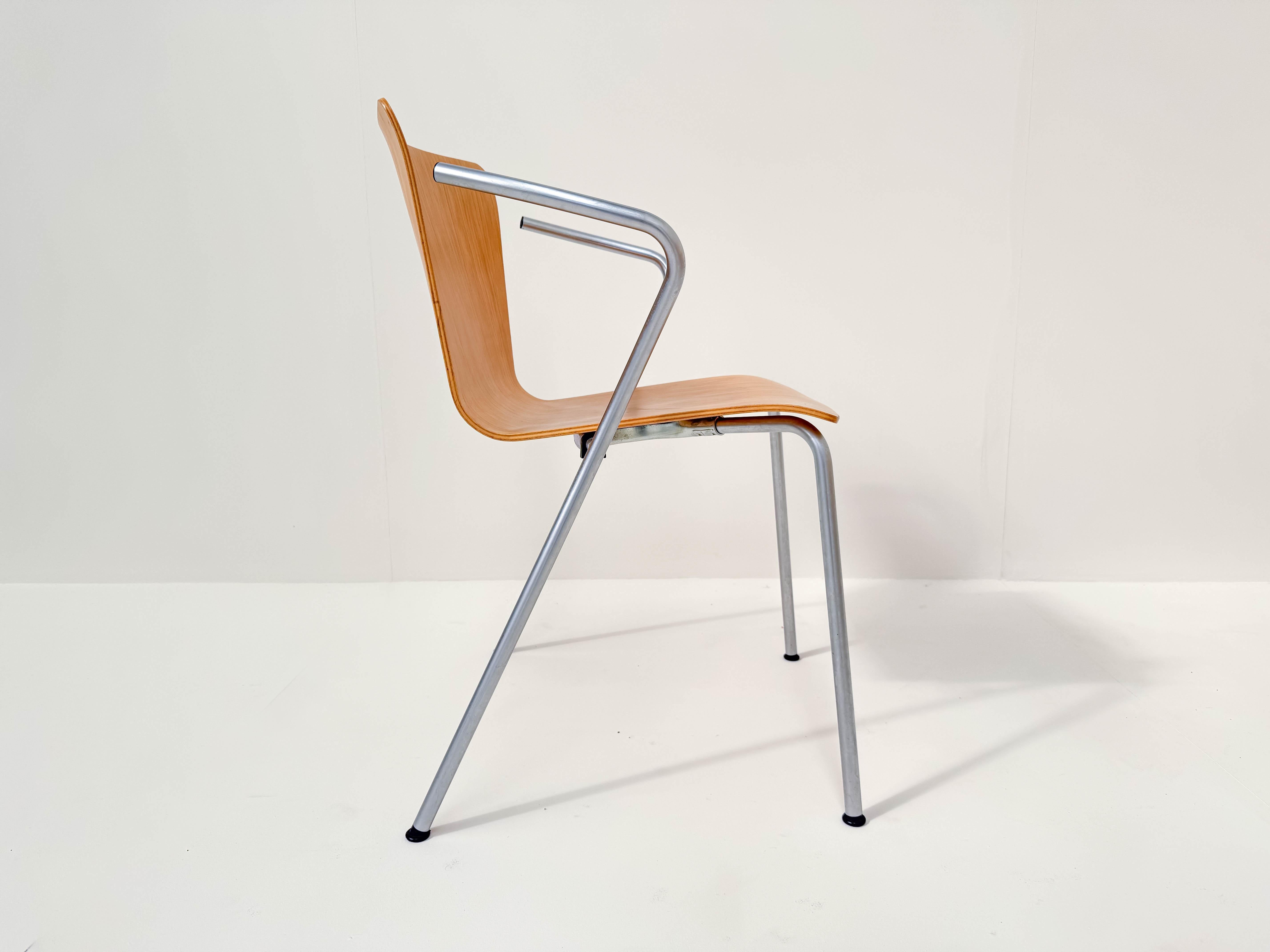 Conjunto de 8 sillones Vico Magistretti 