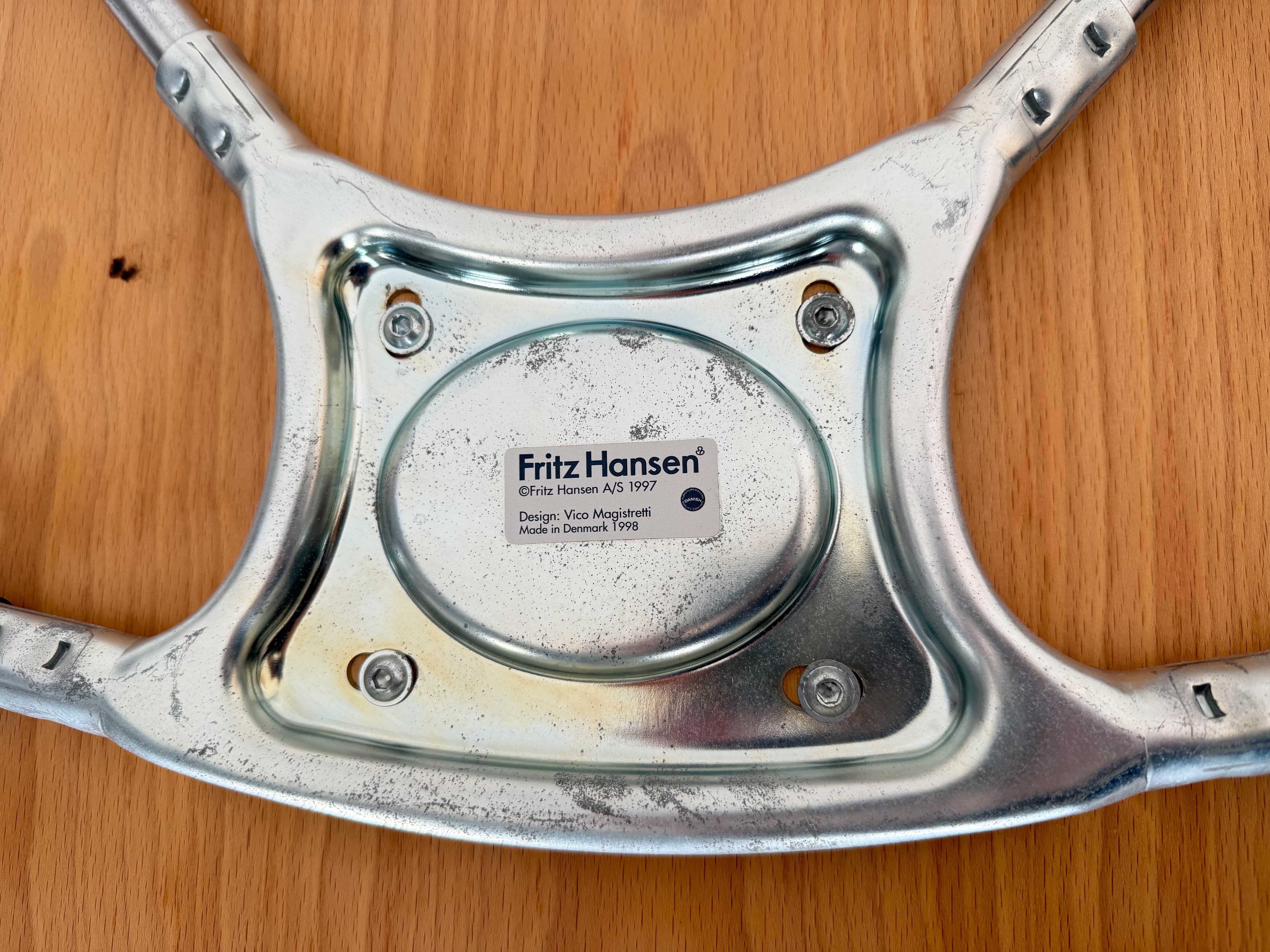 Conjunto de 8 sillones Vico Magistretti 