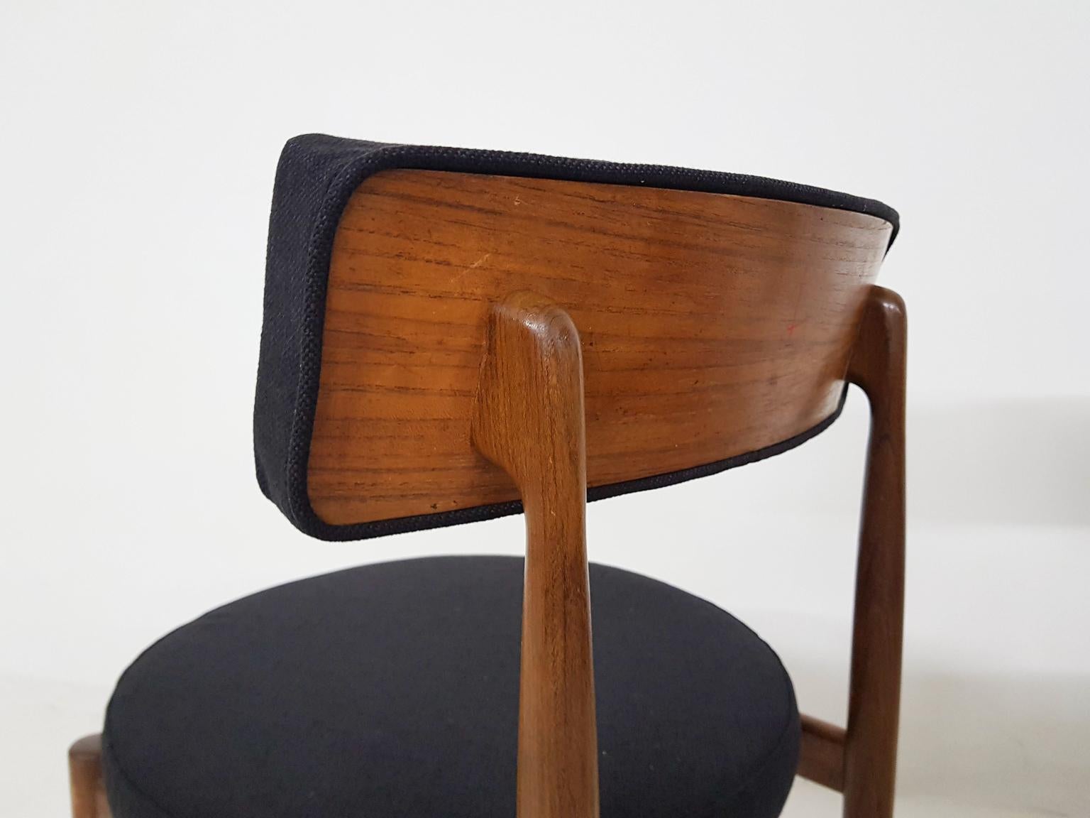 Set of 8 Victor Wilkins Teak Dining Chairs for G-plan, United Kingdom, 1960s 6