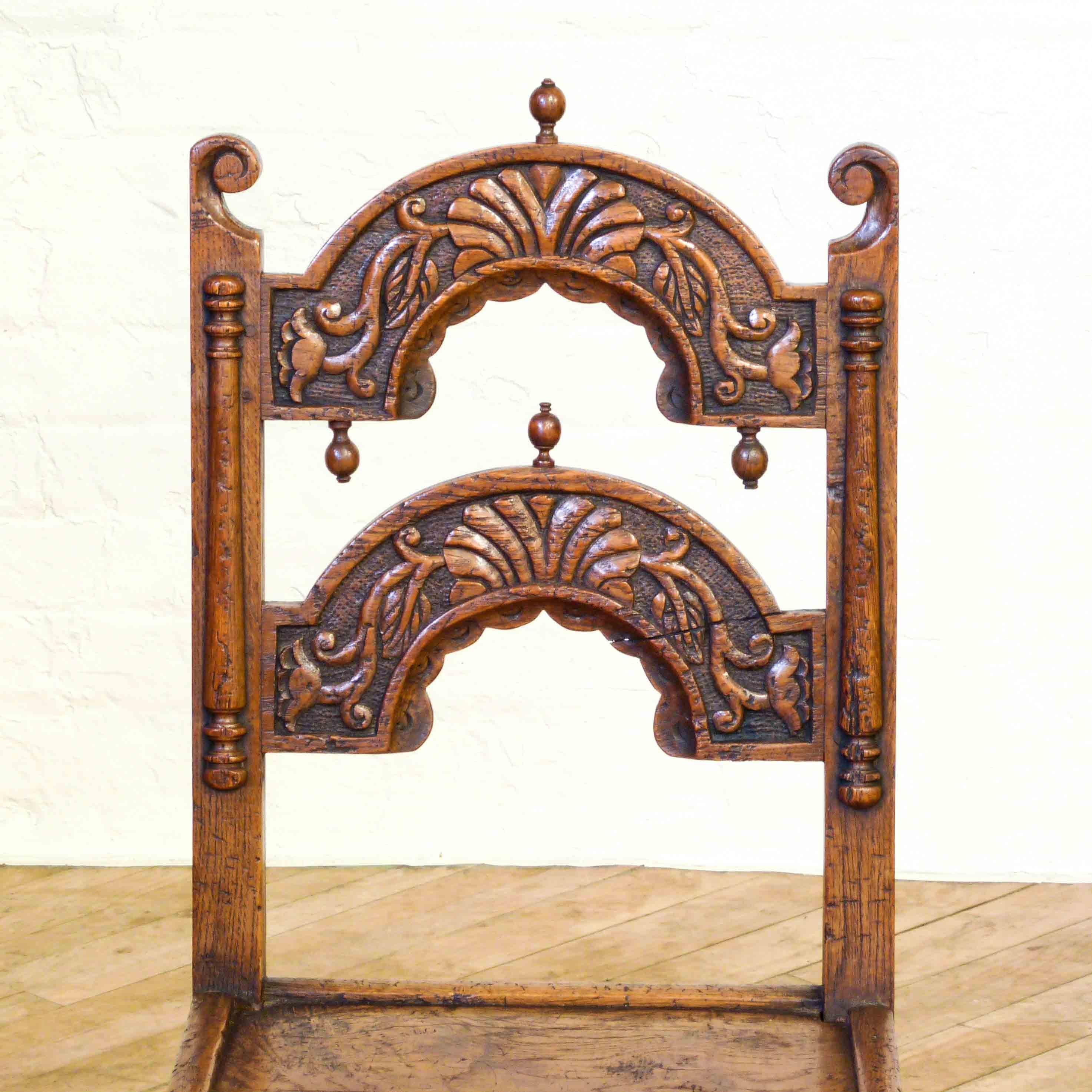 Carved Set of 8 Victorian Derbyshire Style Chairs For Sale