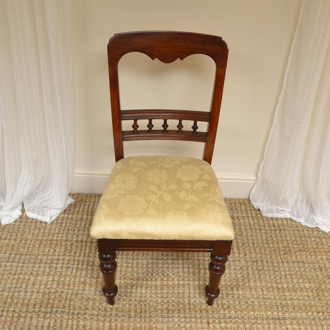 Set of 8 Victorian Mahogany Antique Dining Chairs In Good Condition In Link 59 Business Park, Clitheroe