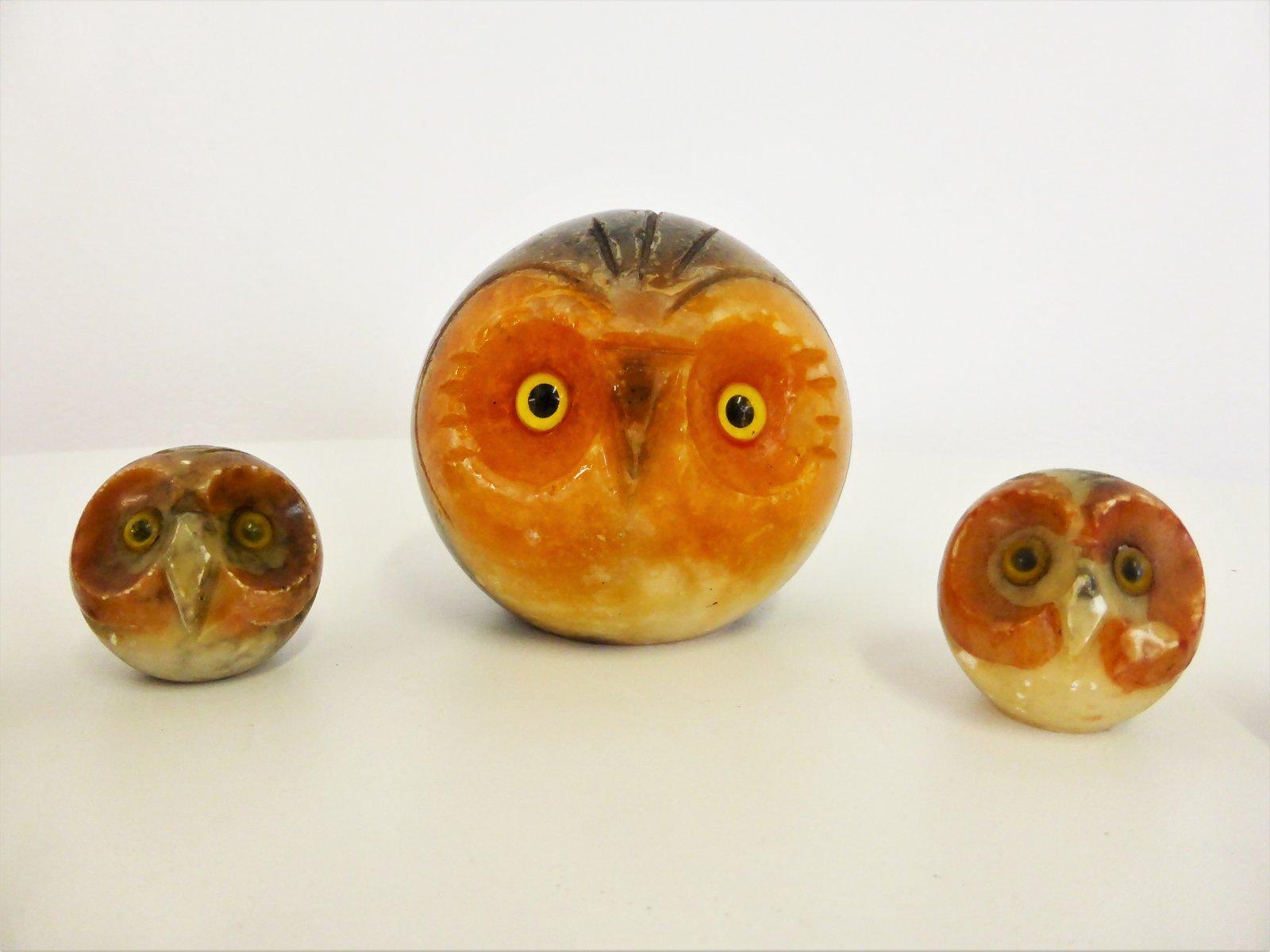 Ensemble de 8 figurines de hibou en marbre sculptées à la main dans les années 1970 - Mid-Century Decorative Bon état - En vente à Manzano, IT