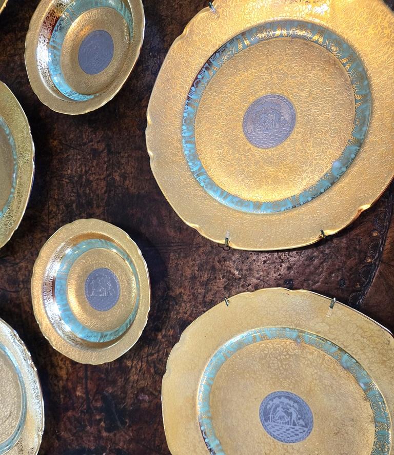 Appliqué Set of 8 Vintage Bohemian 24kt Gold & Platinum Incrusted Wall Plaques & 3 Bowls For Sale