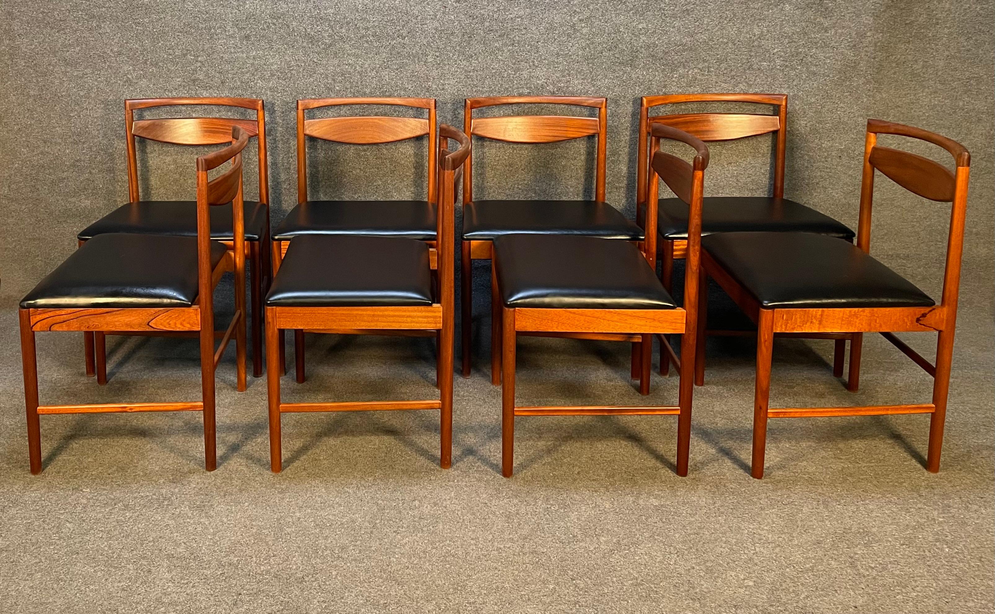 Set of 8 Vintage British Mid-Century Modern Mahogany Dining Chairs by McIntosh In Good Condition In San Marcos, CA