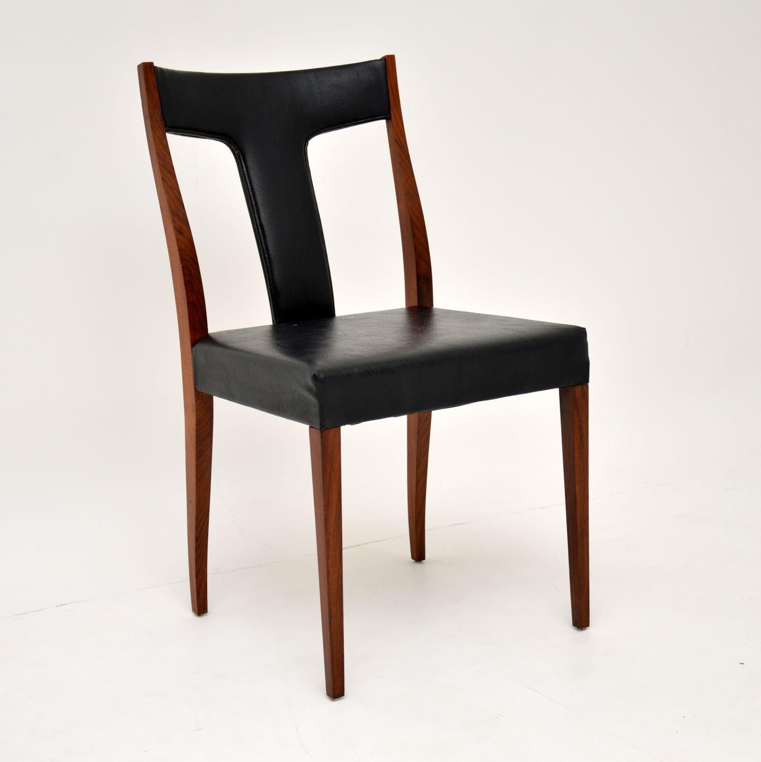 A stylish and very rare set of eight vintage dining chairs, these were designed by Robert Heritage. These chairs have a shapely and elegant design, and are also extremely comfortable. They date from the 1960s and are in superb original condition.
