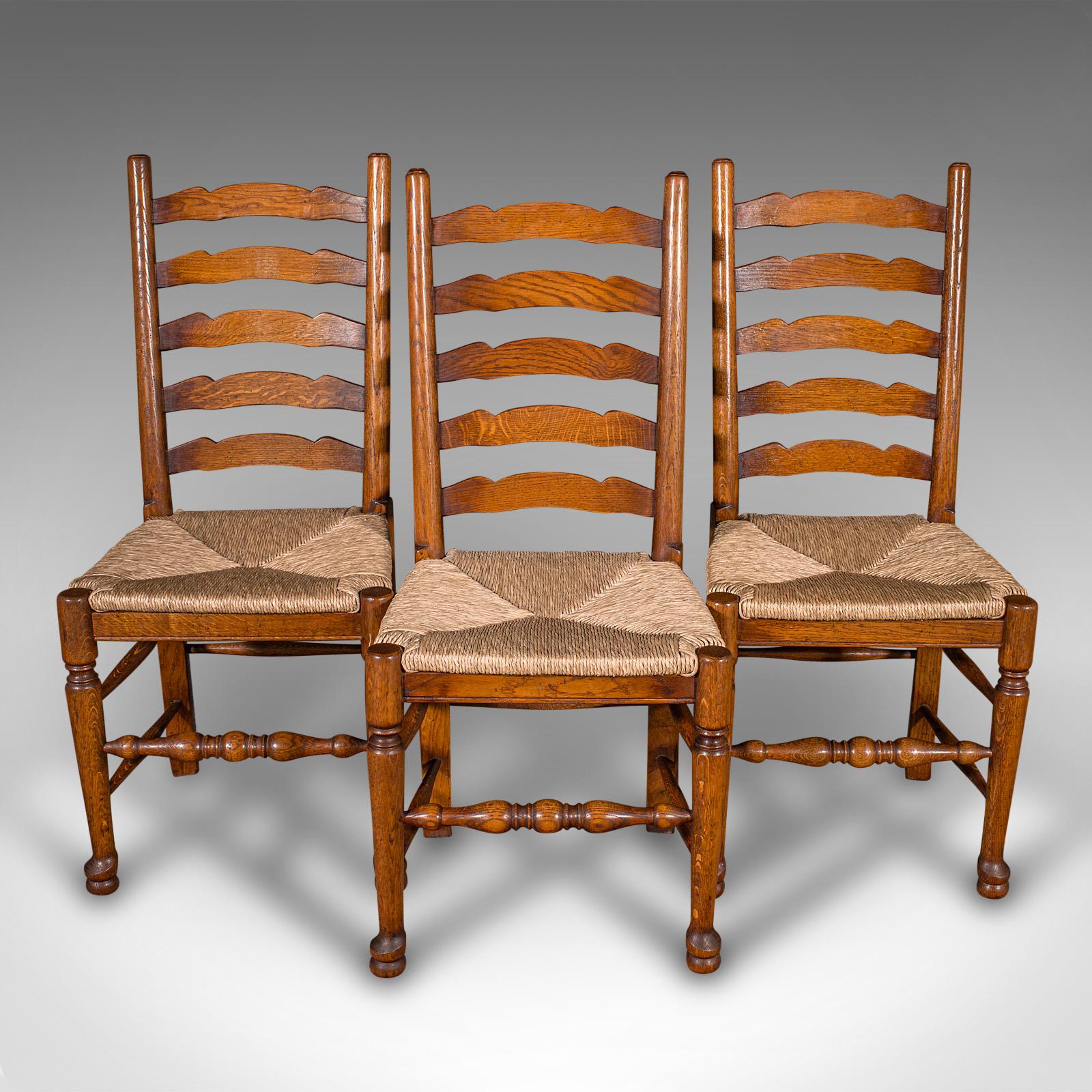Set of 8 Vintage Dining Chairs, English, Oak, Rush Seat, Georgian Revival, Suite In Good Condition For Sale In Hele, Devon, GB