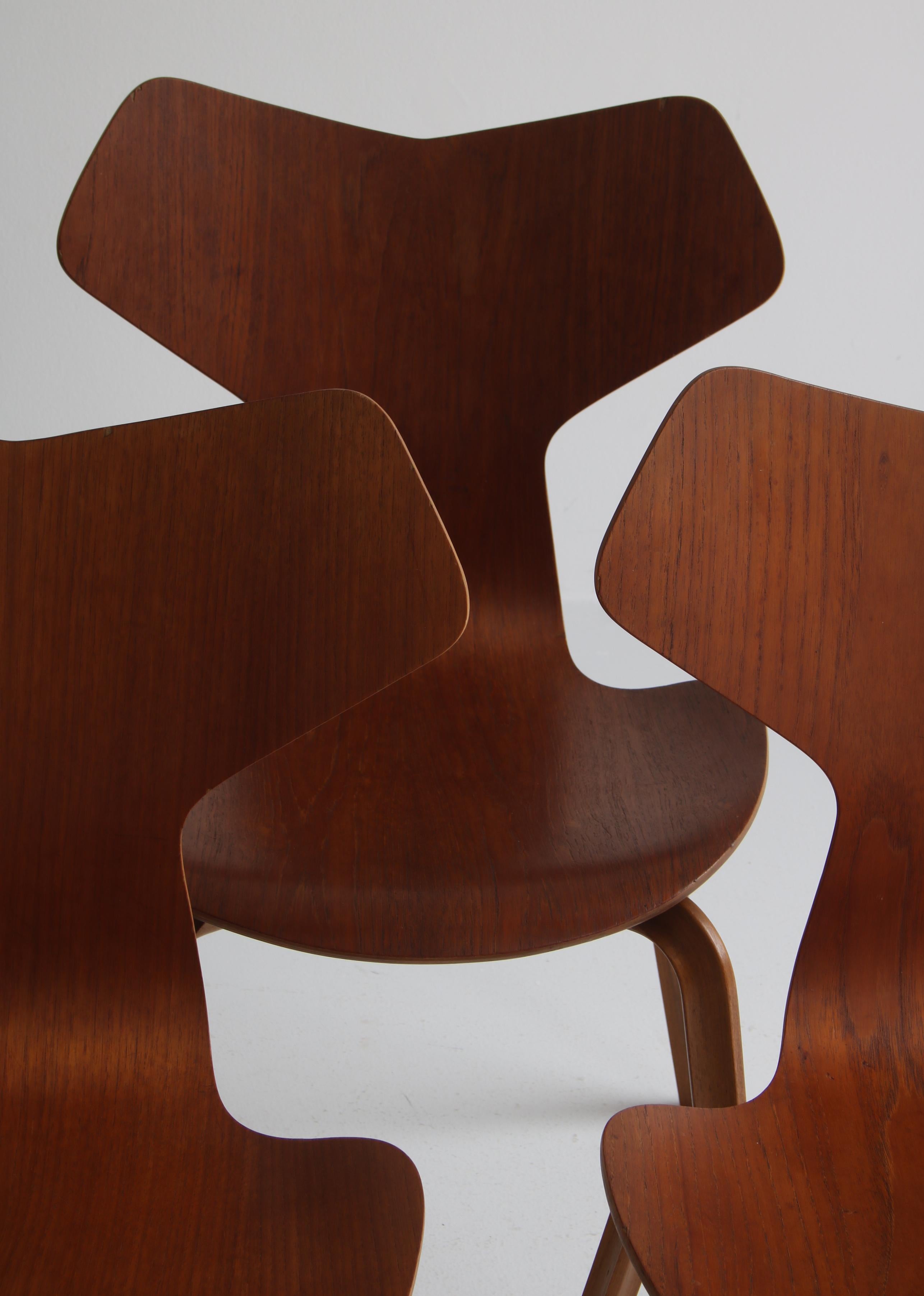Mid-20th Century 8 Vintage teak wood Dining Chairs 