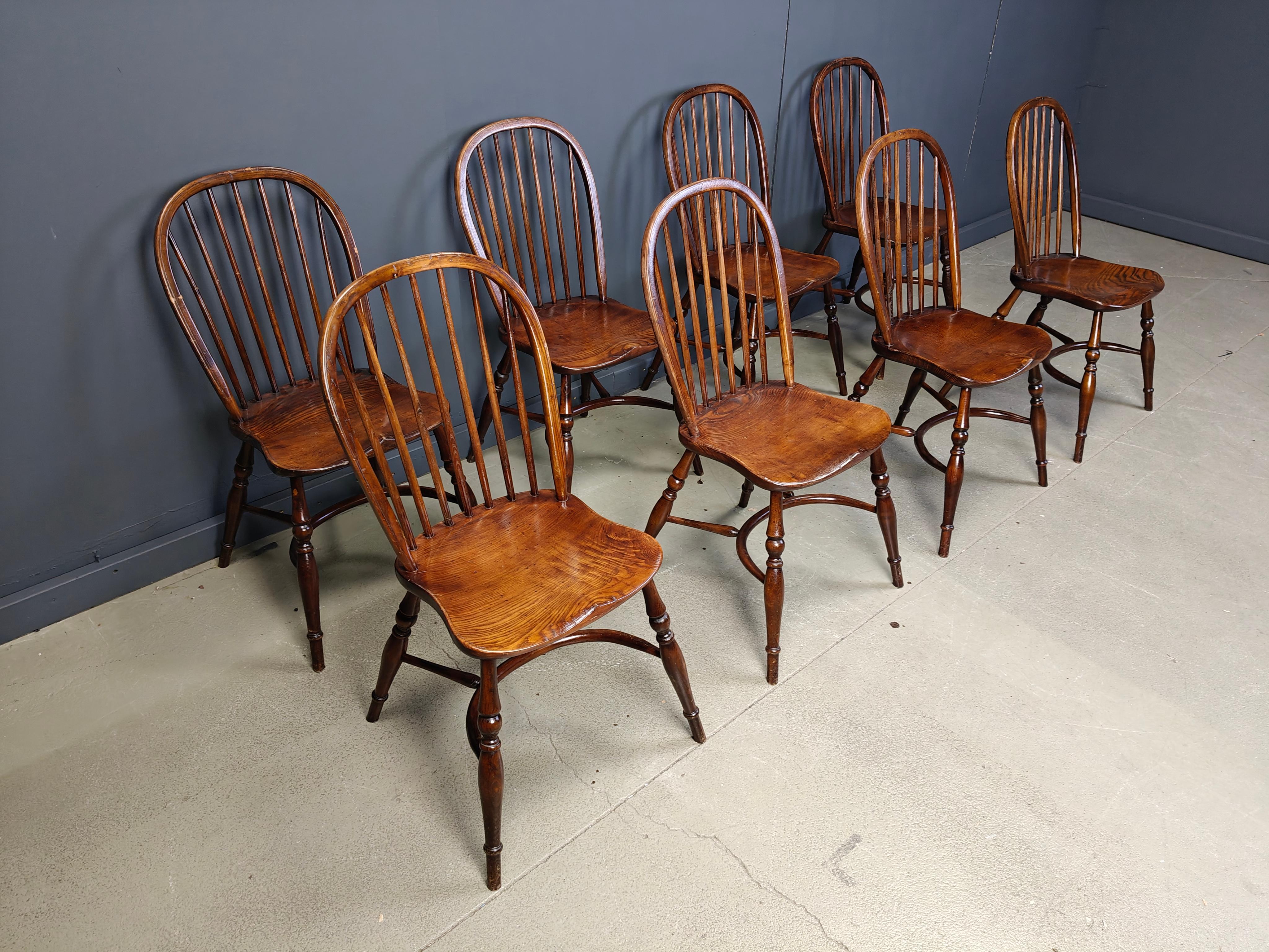 Set di 8 Vintage  Sedie da pranzo Ercol, anni '50 in vendita 1