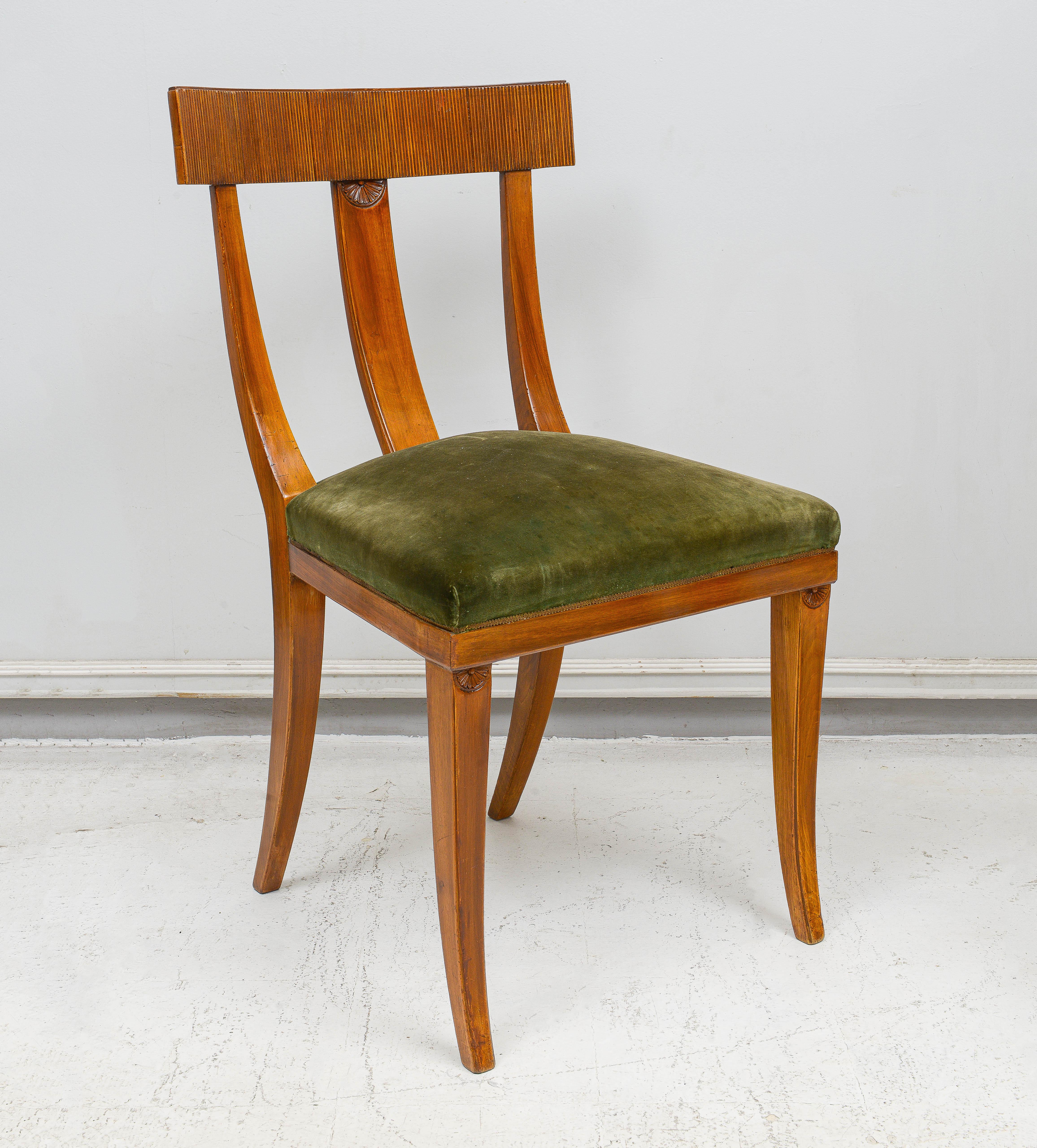 Mid-Century Modern Set of 8 Vintage Italian Klismos Dining Chairs For Sale