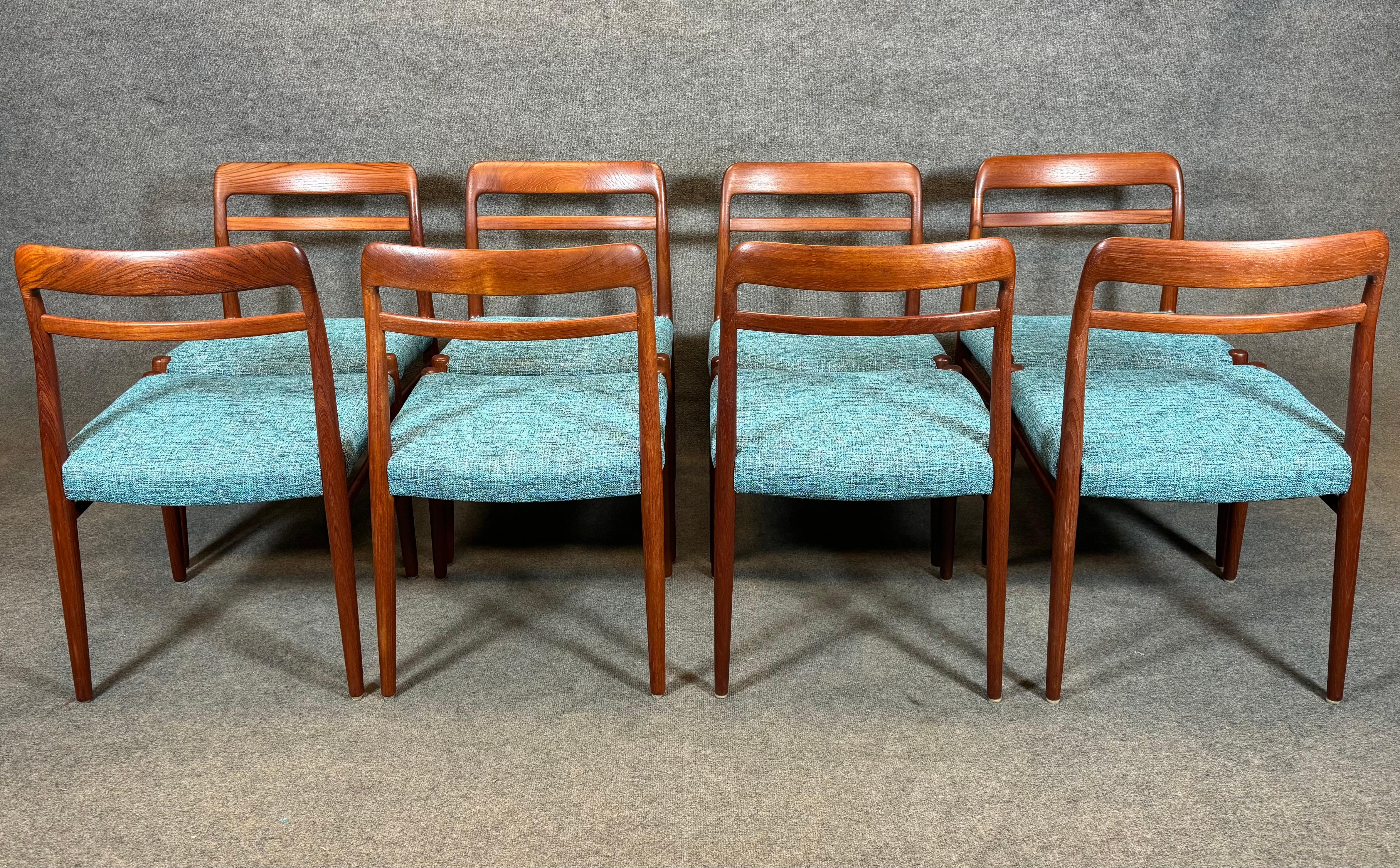 Scandinavian Modern Set of 8 Vintage Mid Century Teak Dining Chairs 