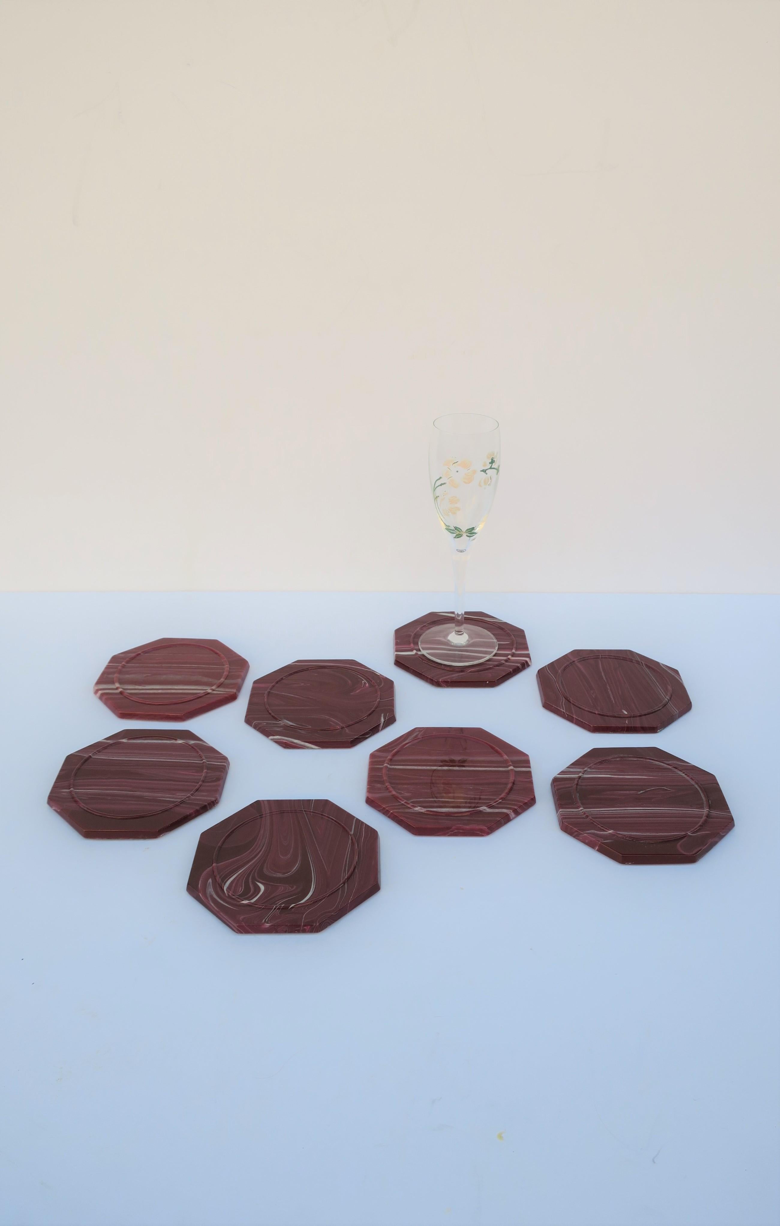 Modern Onyx Marble Style Octagonal Acrylic Coasters, Set of 8 In Good Condition In New York, NY