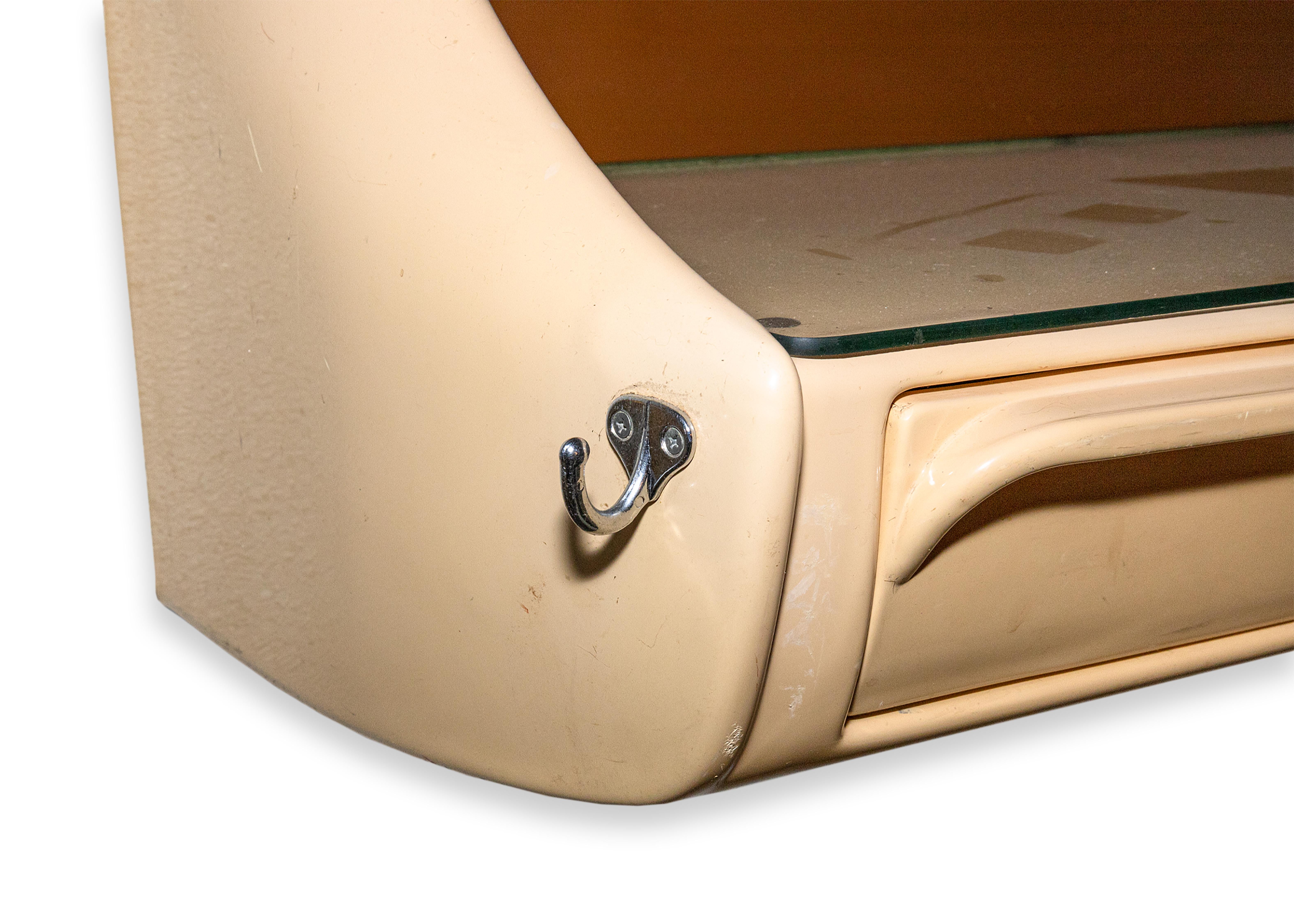Satz von 8 Retro Space Age Friseur Spiegeln in Lime Green & Taupe im Angebot 6