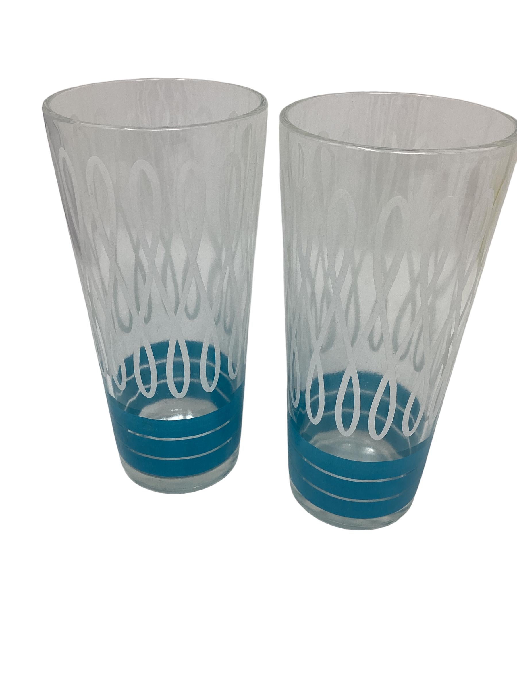 20th Century Set of 8 Vintage Tumblers with White Swirled Design and Colored Bands  For Sale