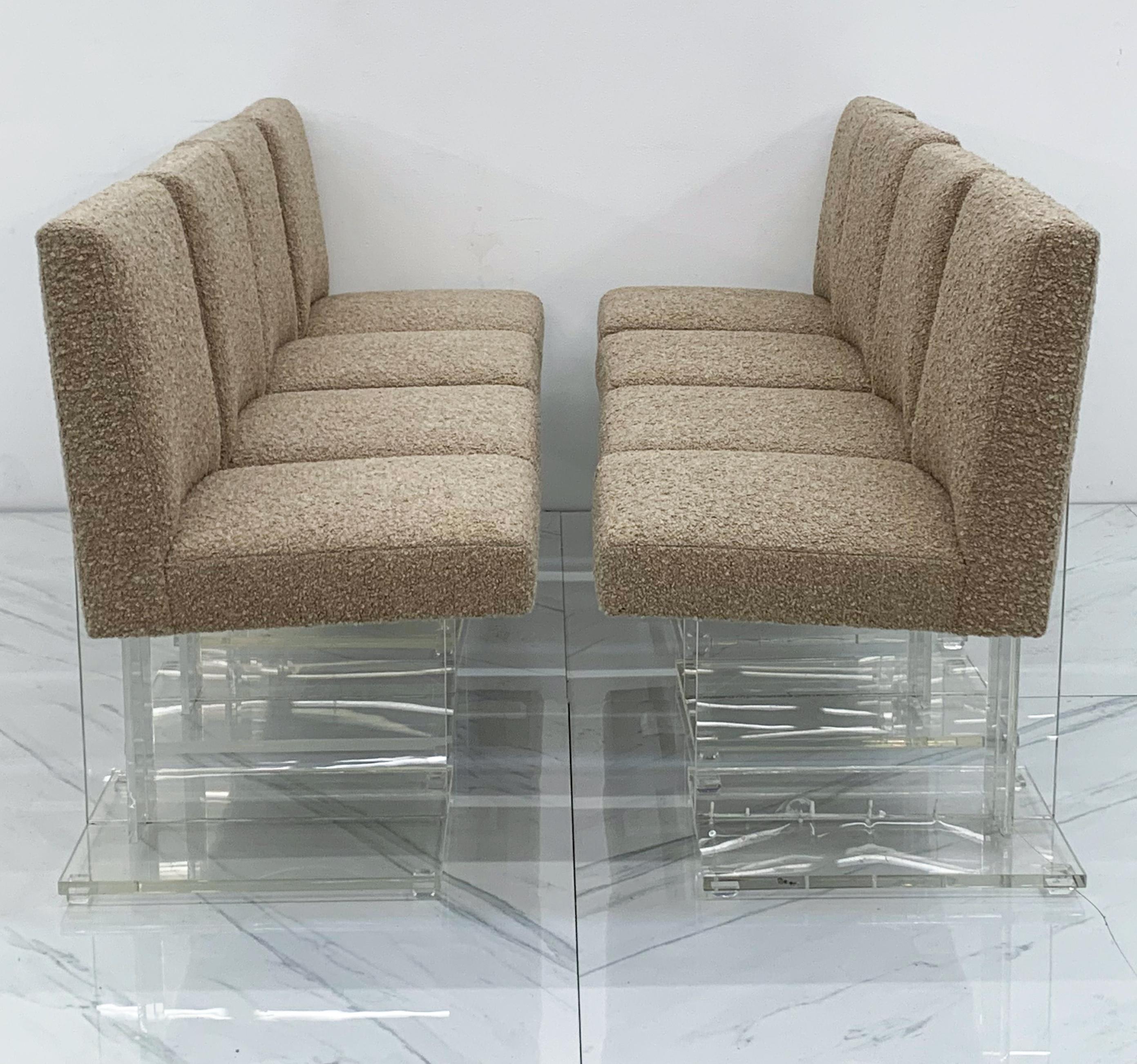 Set of 8 Vladimir Kagan Lucite Dining Chairs in Belgian Bouclé In Good Condition In Culver City, CA