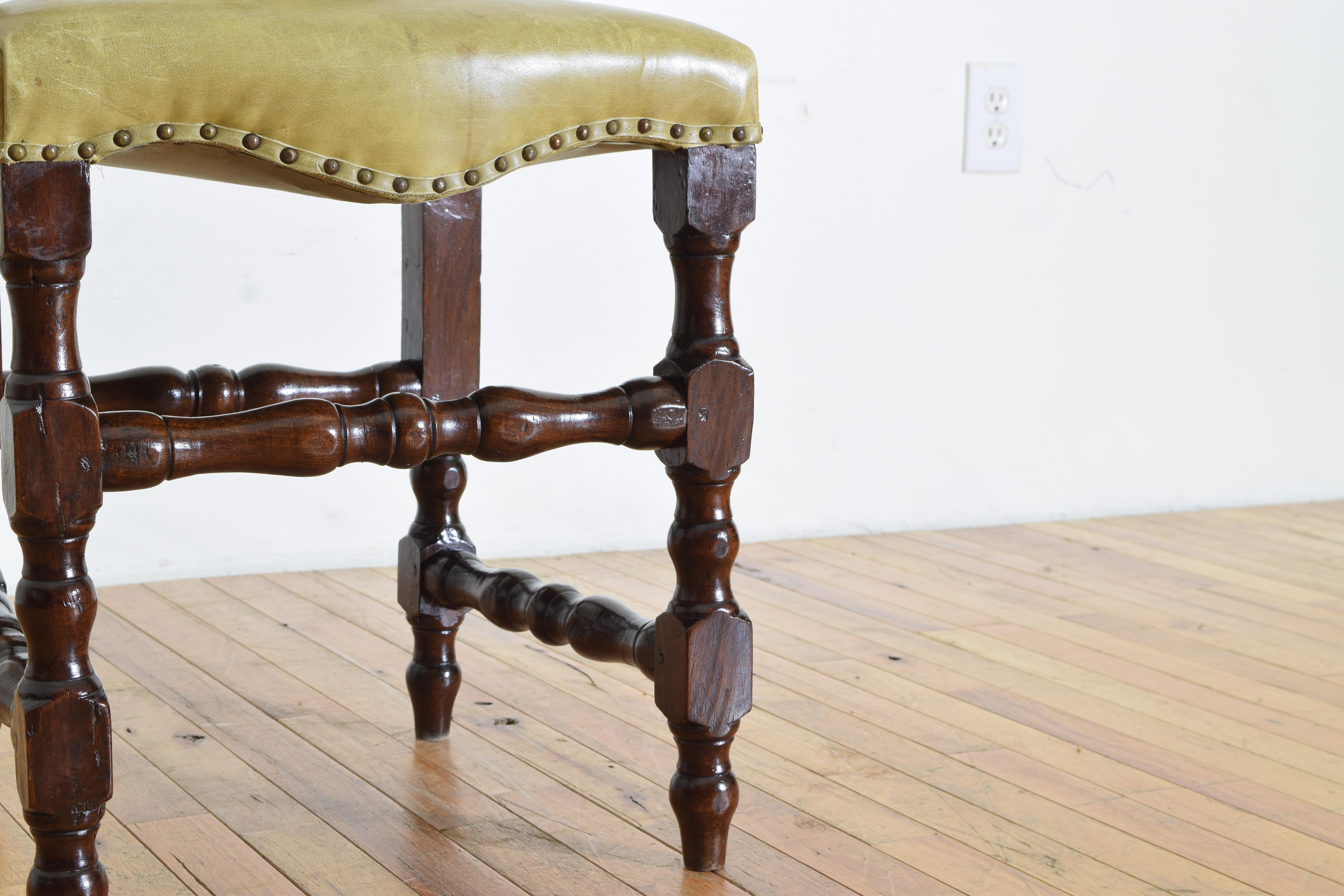 Set of 8 Walnut and Leather Upholstered Dining Chairs, 19th Century 6