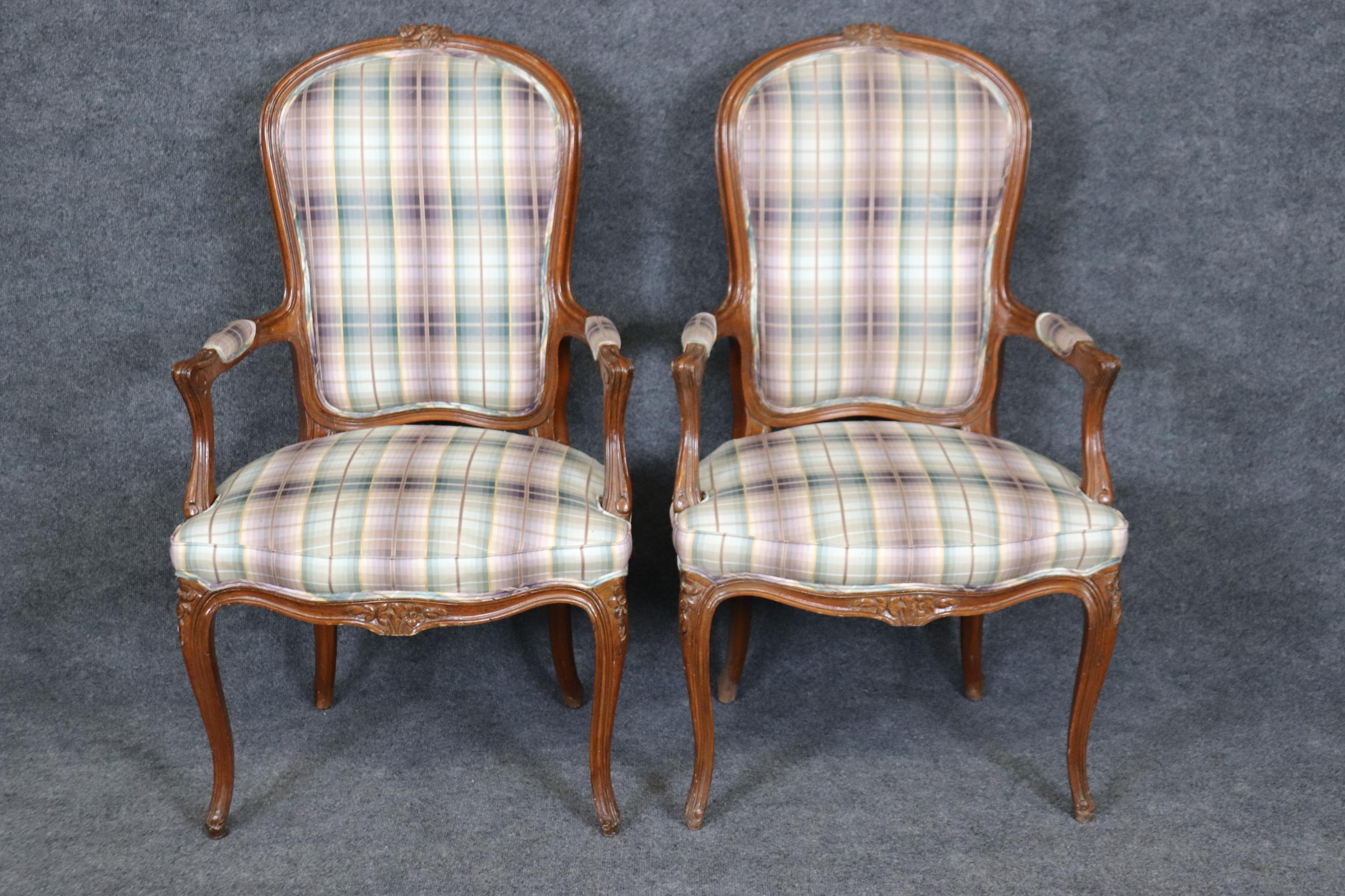 Unknown Set of 8 Walnut Louis XVI Cane and Upholstery Backed Dining Chairs  For Sale