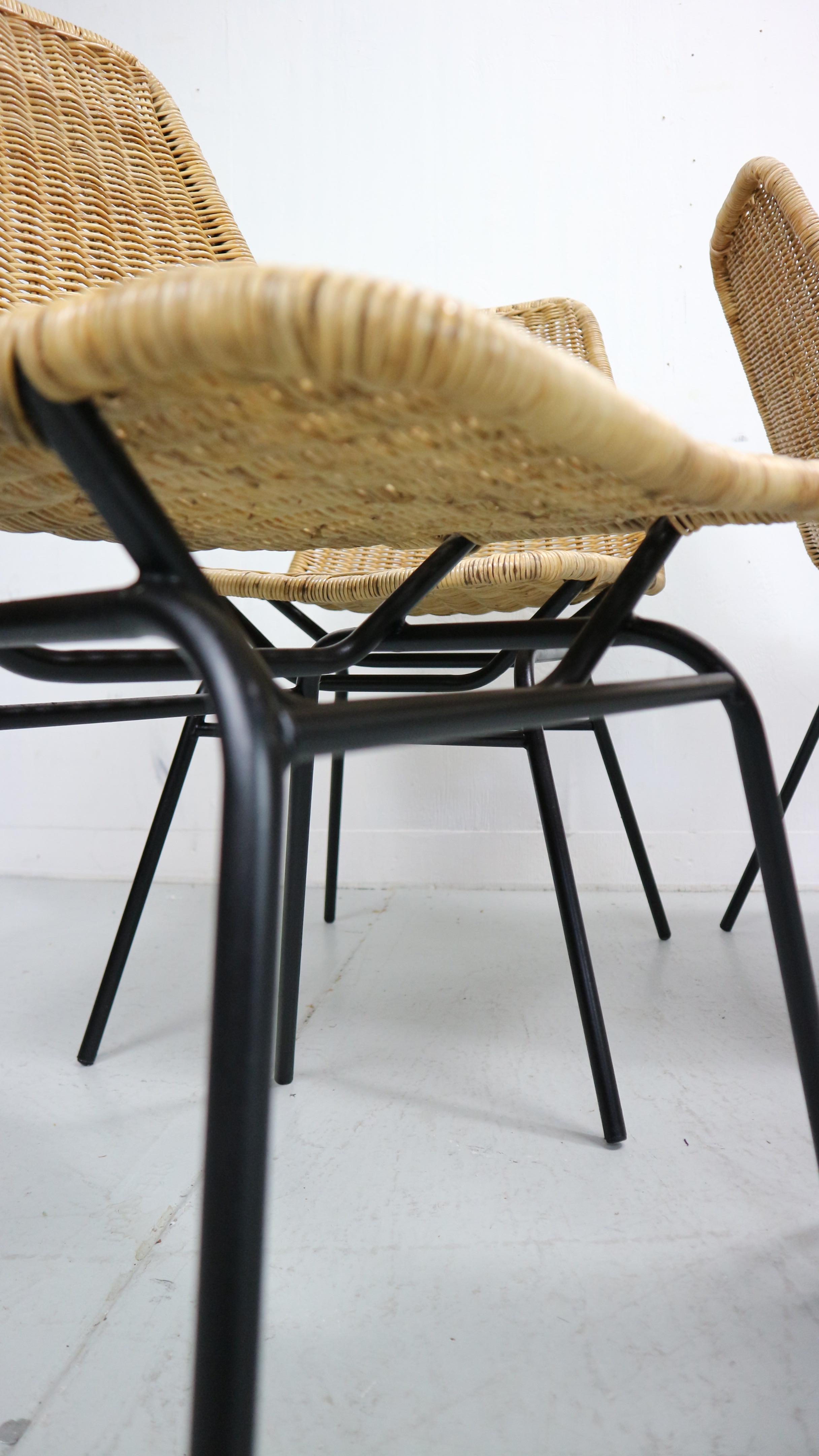 set of 8 wicker chairs model 'italia 100' from the 1960s, Netherlands For Sale 3