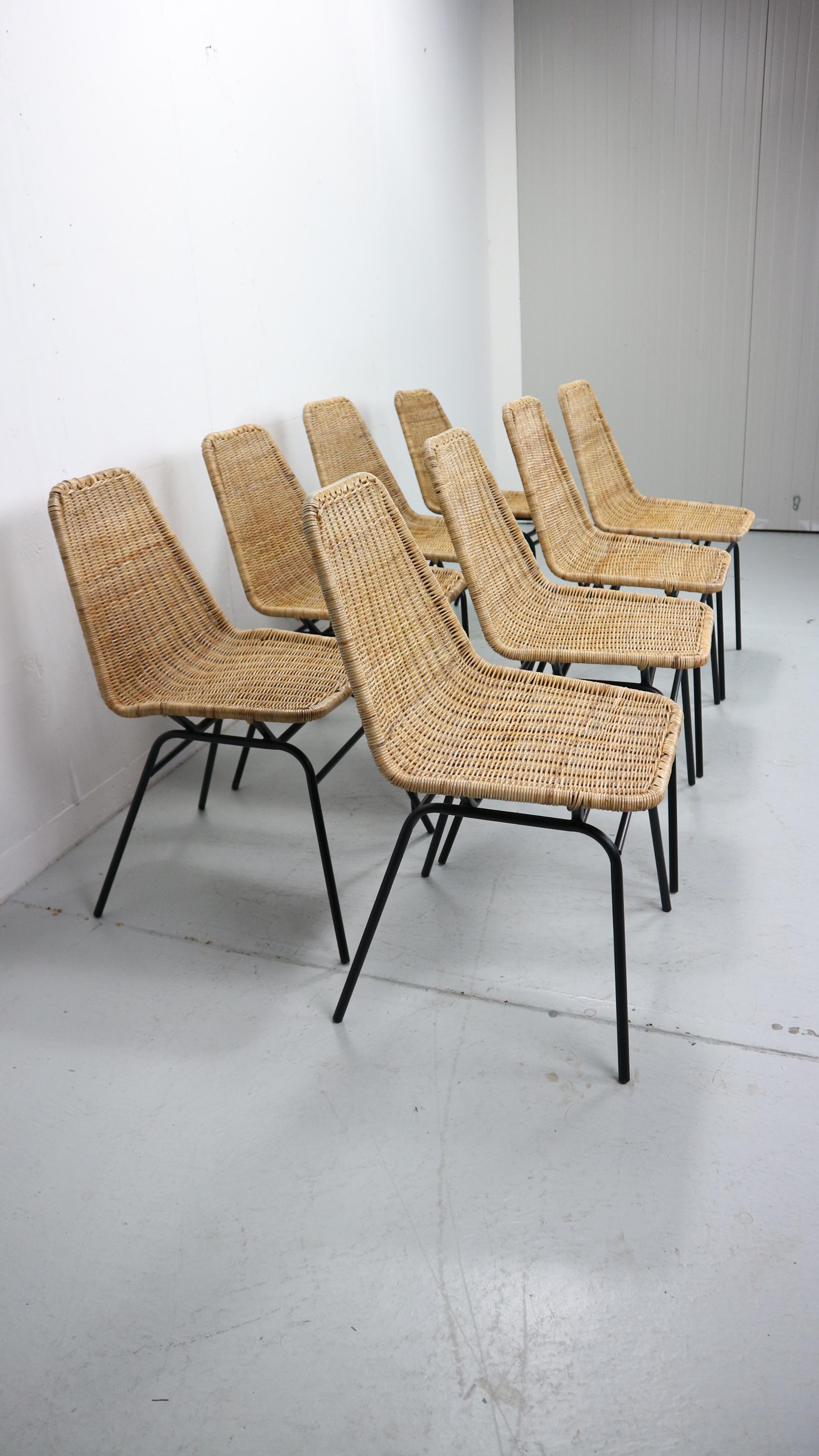set of 8 wicker chairs model 'italia 100' from the 1960s, Netherlands For Sale 8