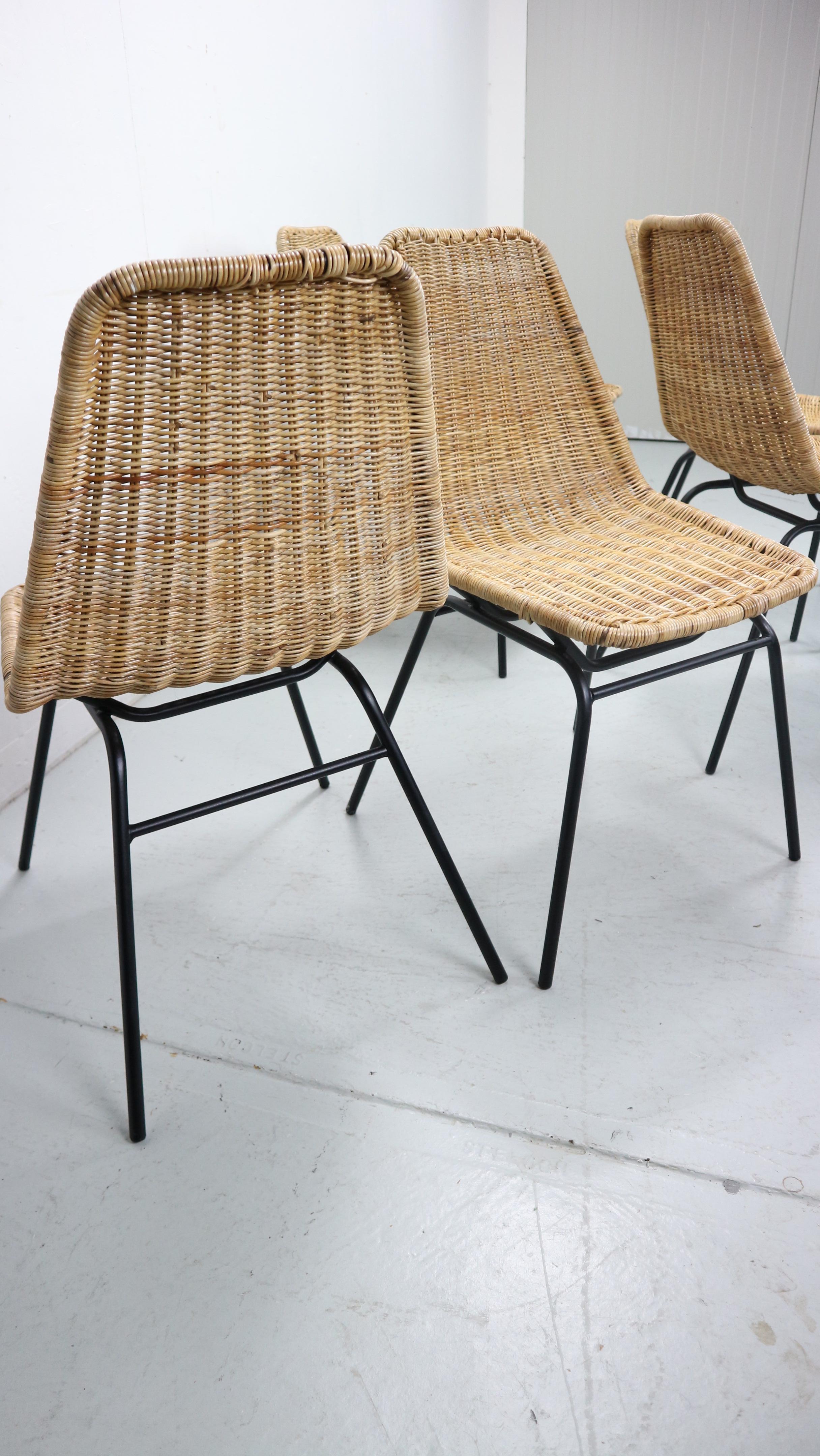 set of 8 wicker chairs model 'italia 100' from the 1960s, Netherlands For Sale 10