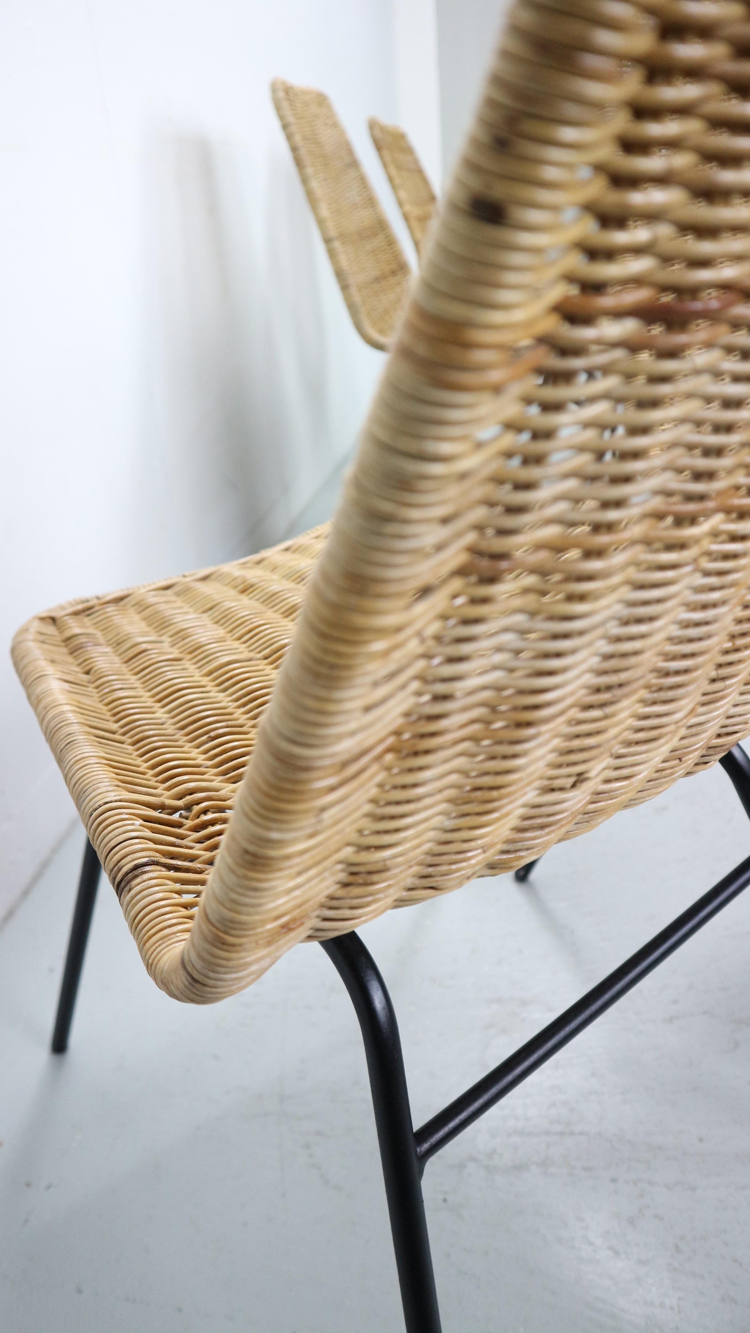 set of 8 wicker chairs model 'italia 100' from the 1960s, Netherlands For Sale 11