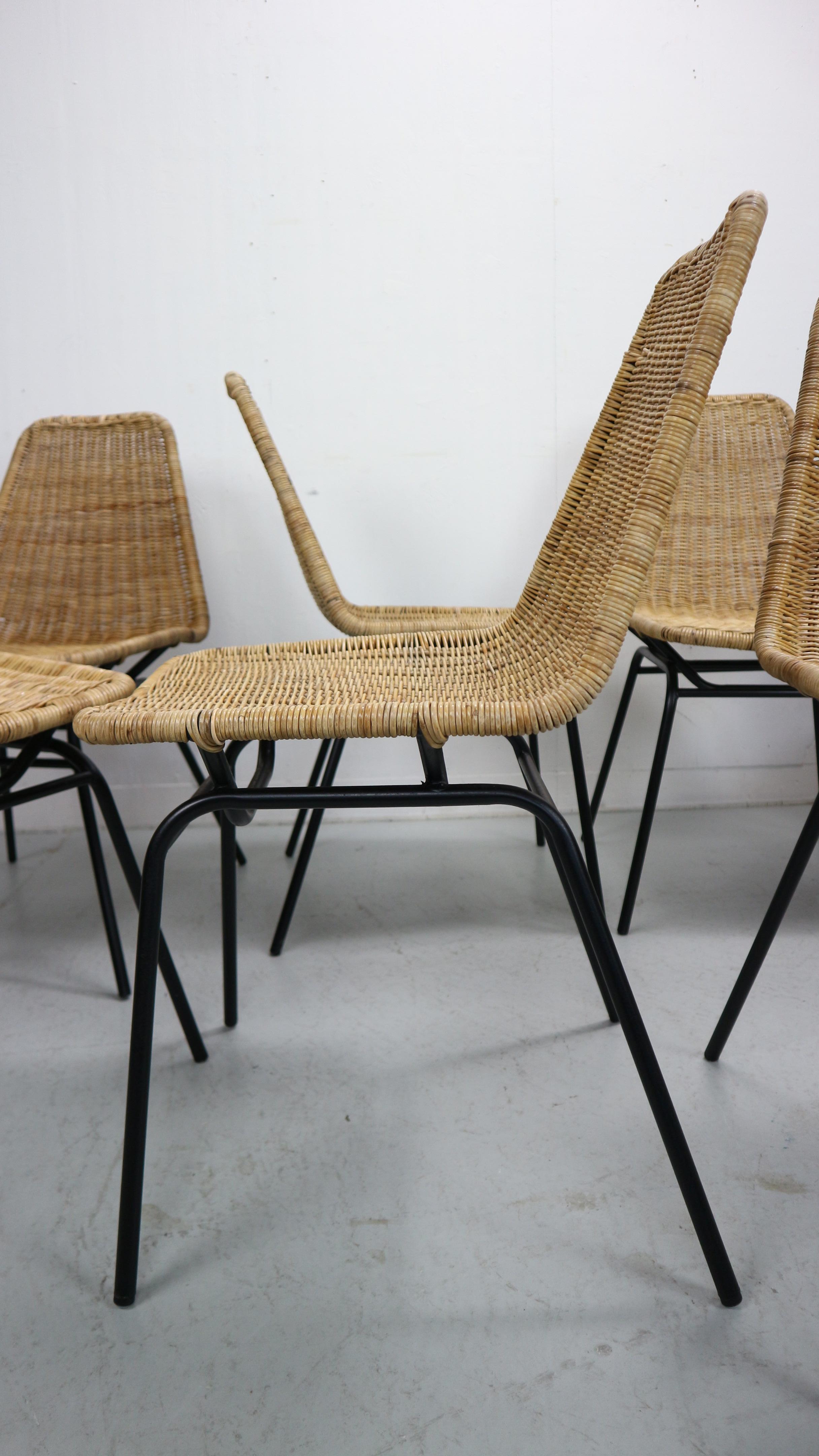 set of 8 wicker chairs model 'italia 100' from the 1960s, Netherlands For Sale 2