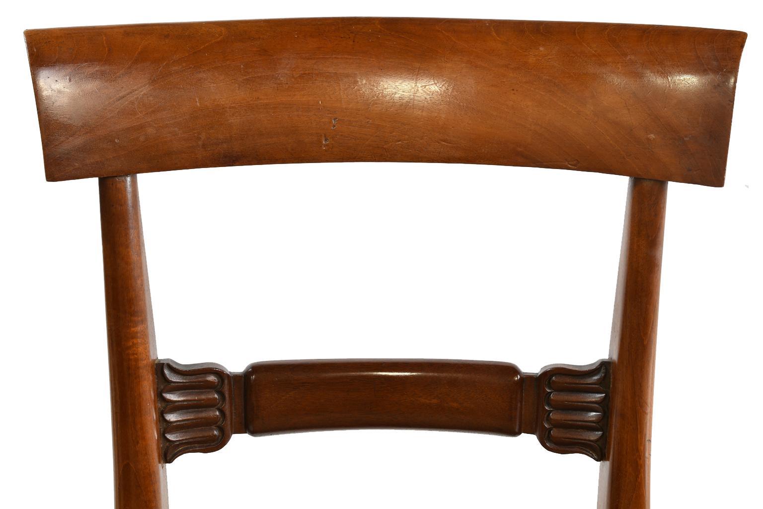 Set of 8 William IV Antique English Dining Chairs in Mahogany w 2 Arms & 6 Sides For Sale 3