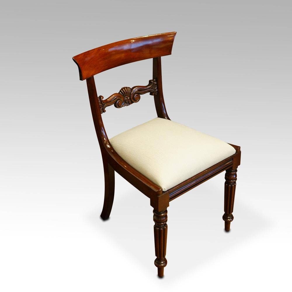 William IV dining chairs
This set of eight William IV mahogany dining chairs were made circa 1830.
The William IV dining chairs were made by a chairmaker who understood design, proportion, as well as having the eye to select wonderful hard