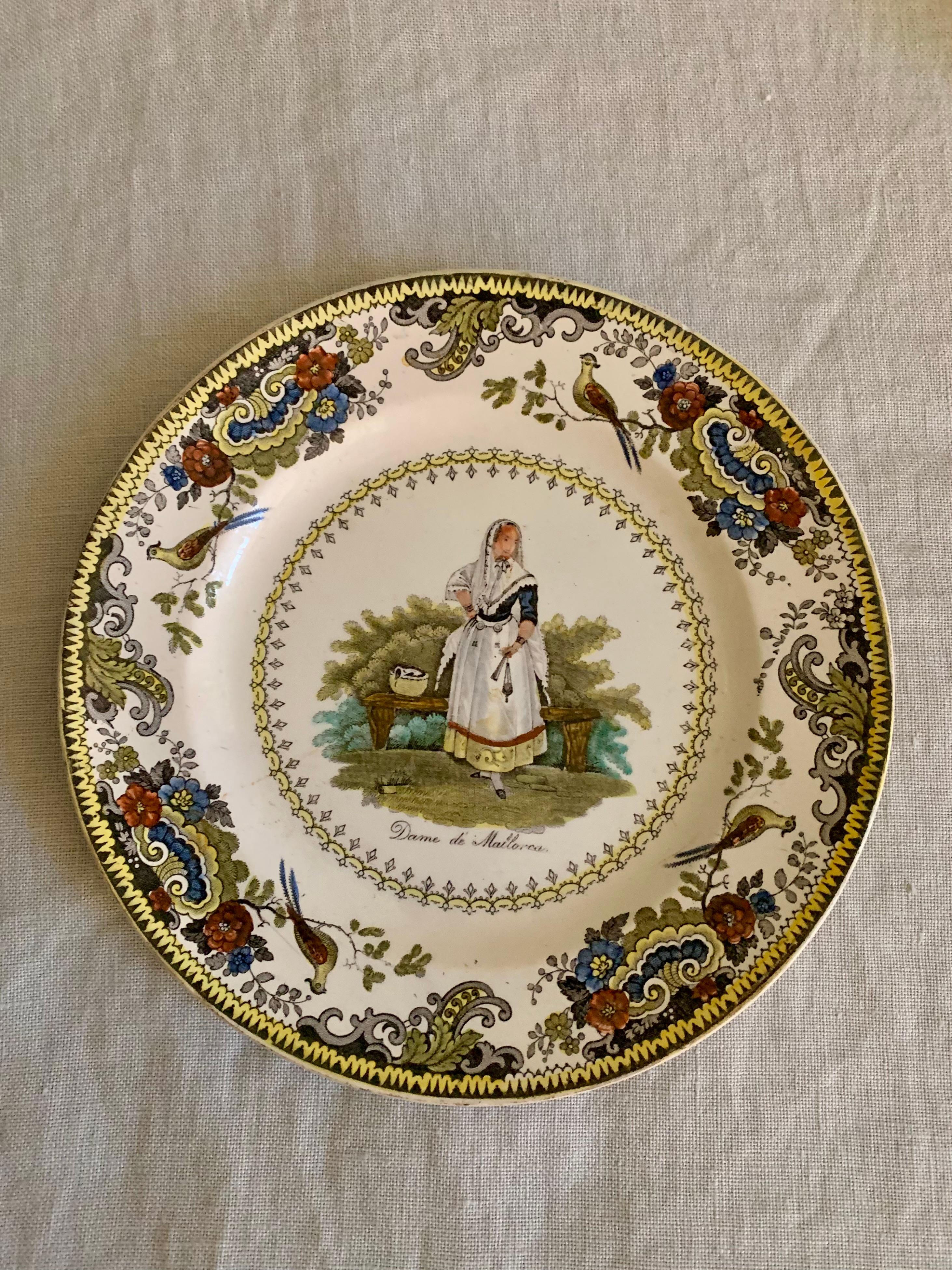 Juego de 8 maravillosos platos de loza coloreados a mano ca. 1830-40 Loza de barro en venta