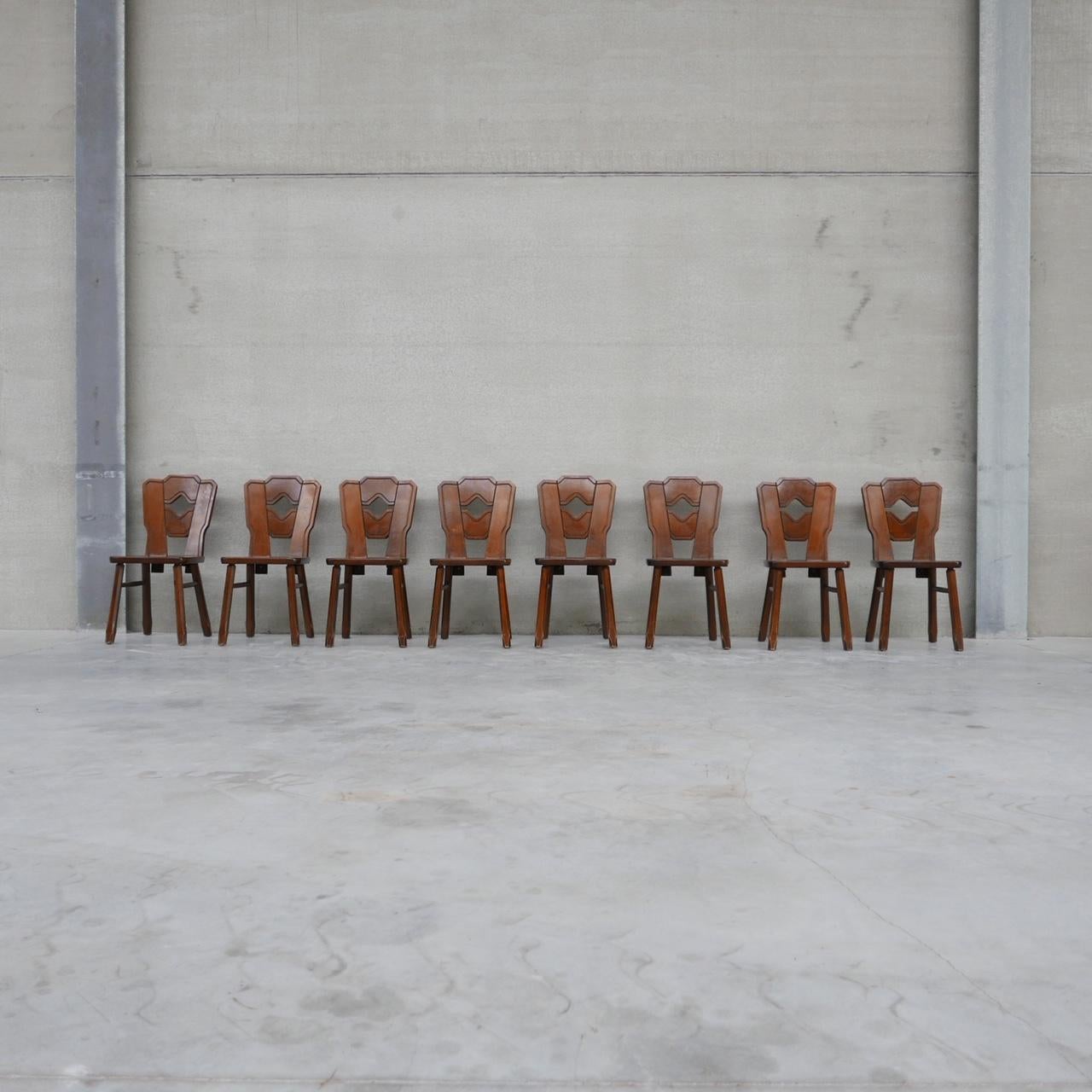 A good run of eight dining chairs. 

Holland, c1960s. 

Well formed, stylish and comfy. 

Some age related marks but generally good condition. 

Location: Belgium Gallery. 

Dimensions: 42 W x 49 D x 45.5 Seat Height x 89 Total Height in