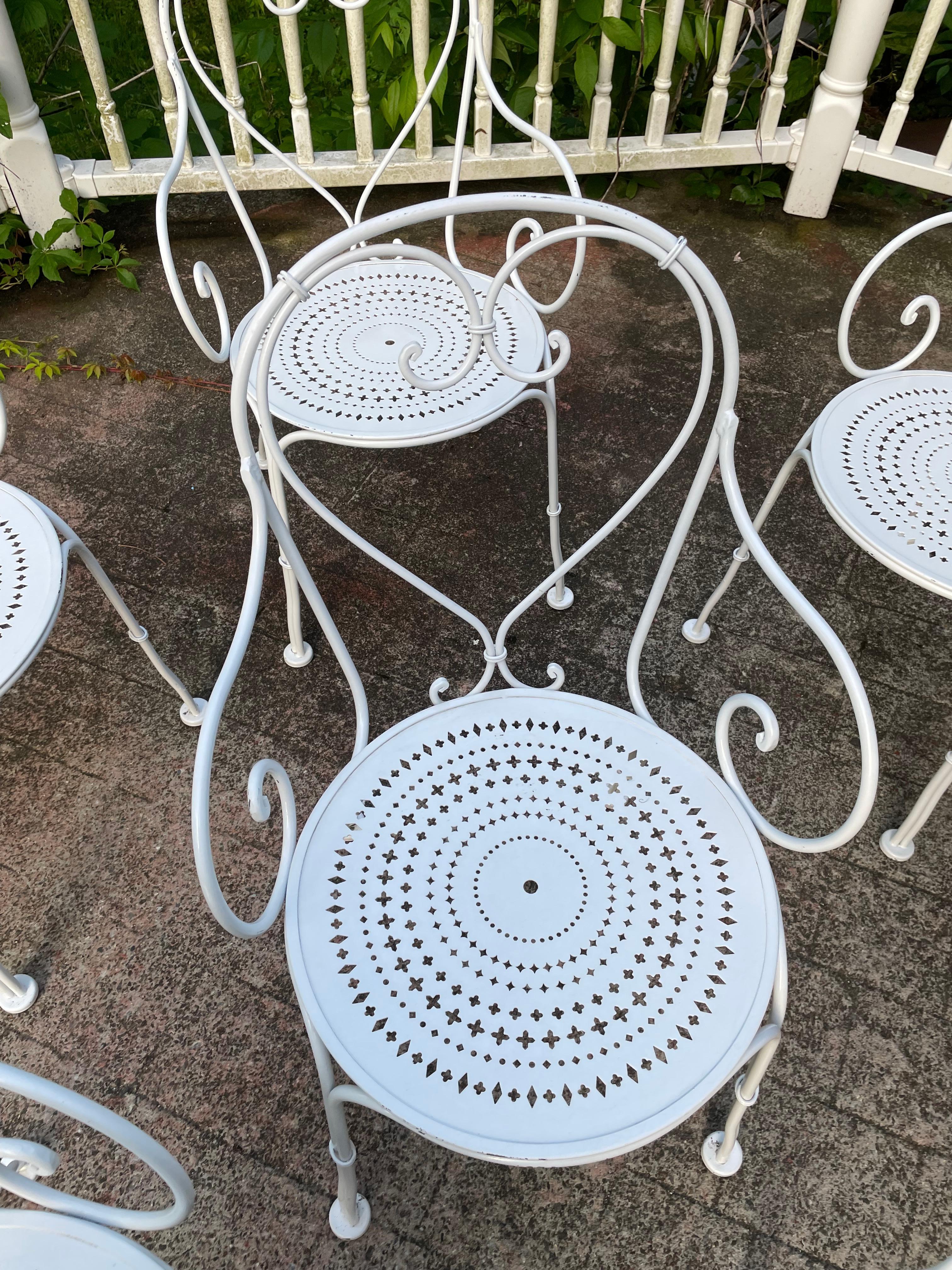 Set of 8 Wrought Iron French Cafe Chairs In Good Condition For Sale In Cumberland, RI