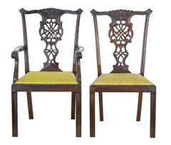 Ensemble de 8+2 chaises de salle à manger de style Chippendale en bouleau sculpté du 19ème siècle