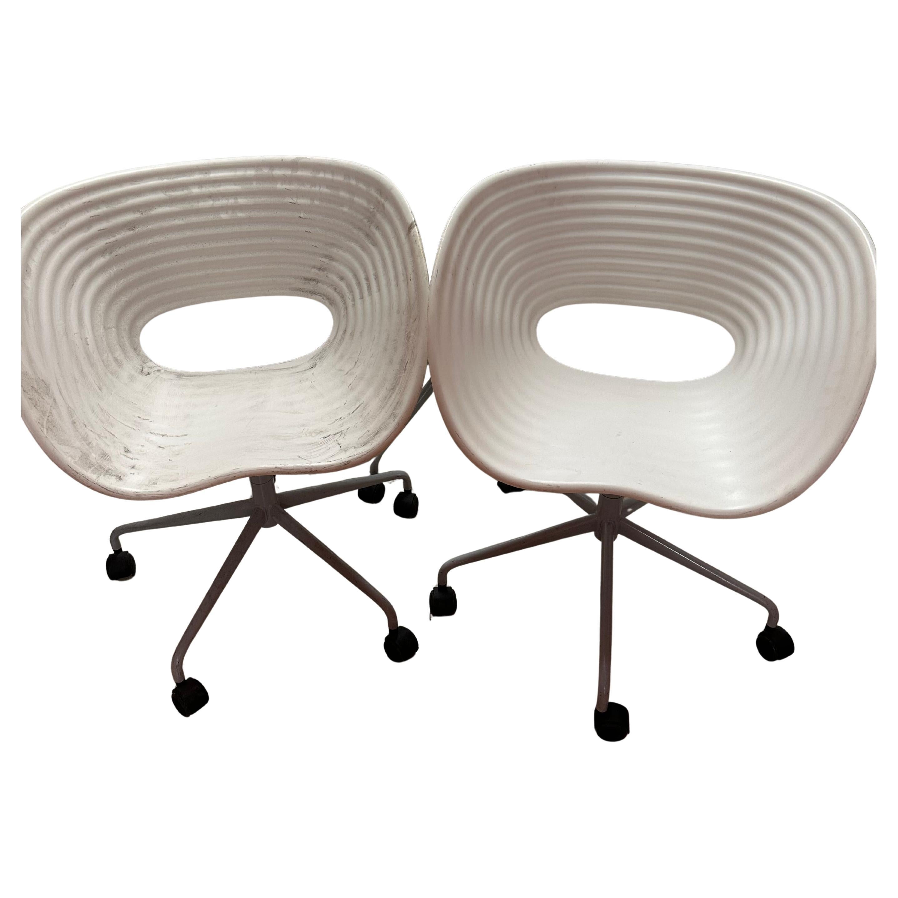 Set of 8’Vitra Tom Tac rotating office chair design by Ron Arad , circa 1990 For Sale