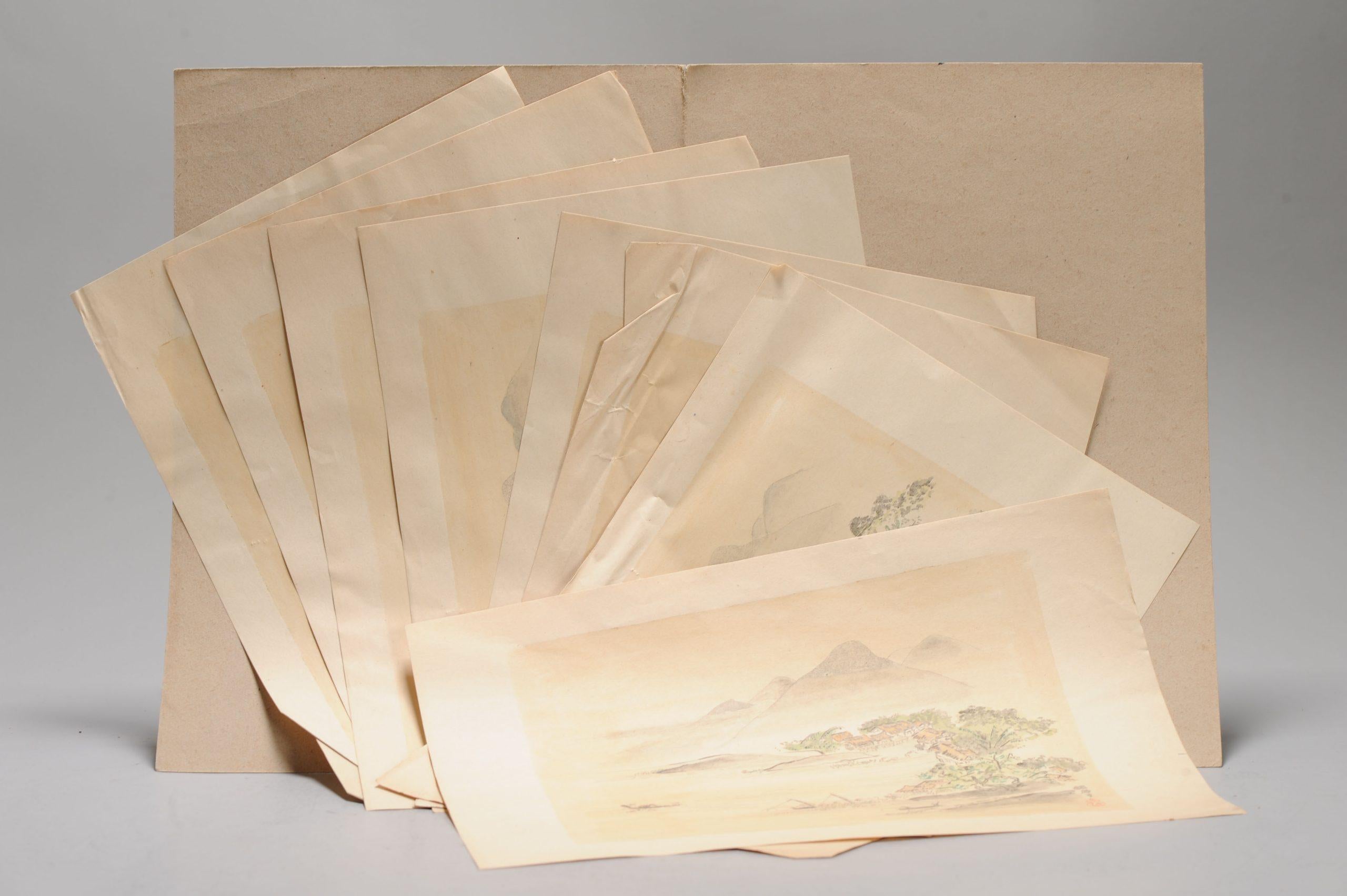 Certains avec quelques dommages ou pliures.

Informations complémentaires :
Matériau : Papier
Région d'origine : Japon
Période : XIXe siècle
Japon Période de la dynastie : Période Meiji (1867-1912)
Condit : Bon, certains avec quelques dommages ou