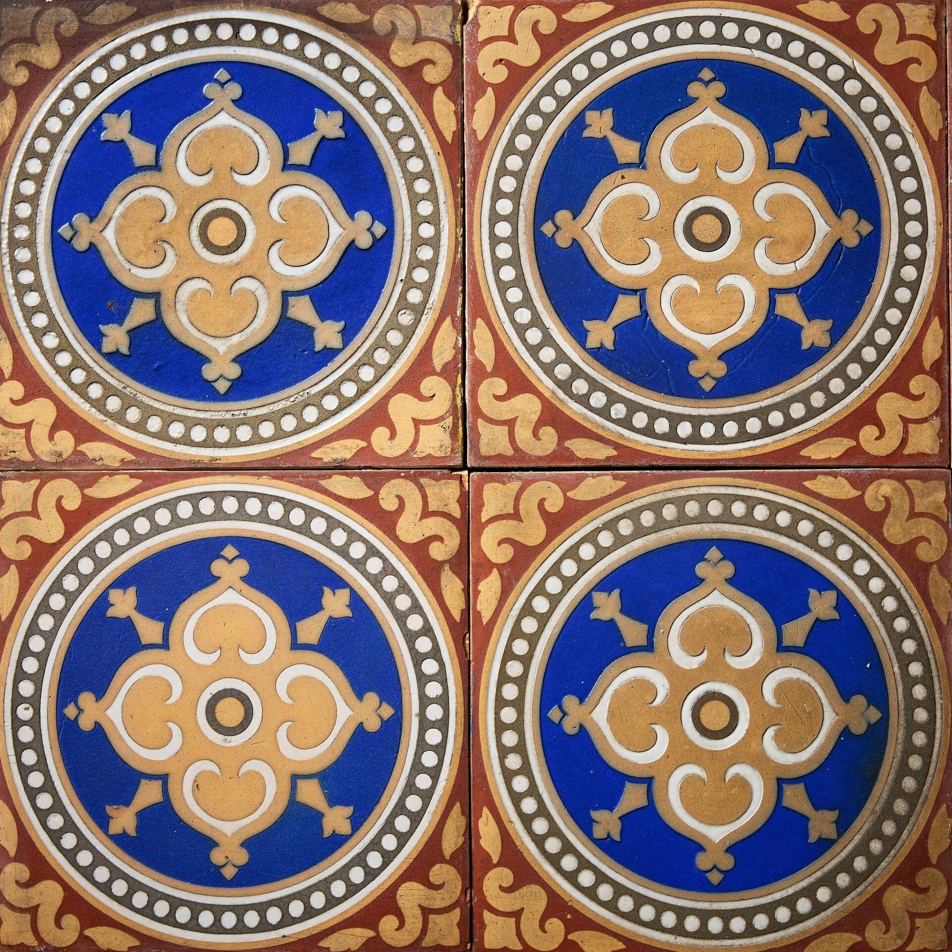 Vittoriano Set di 9 piastrelle antiche ad encausto Maw & Co in vendita