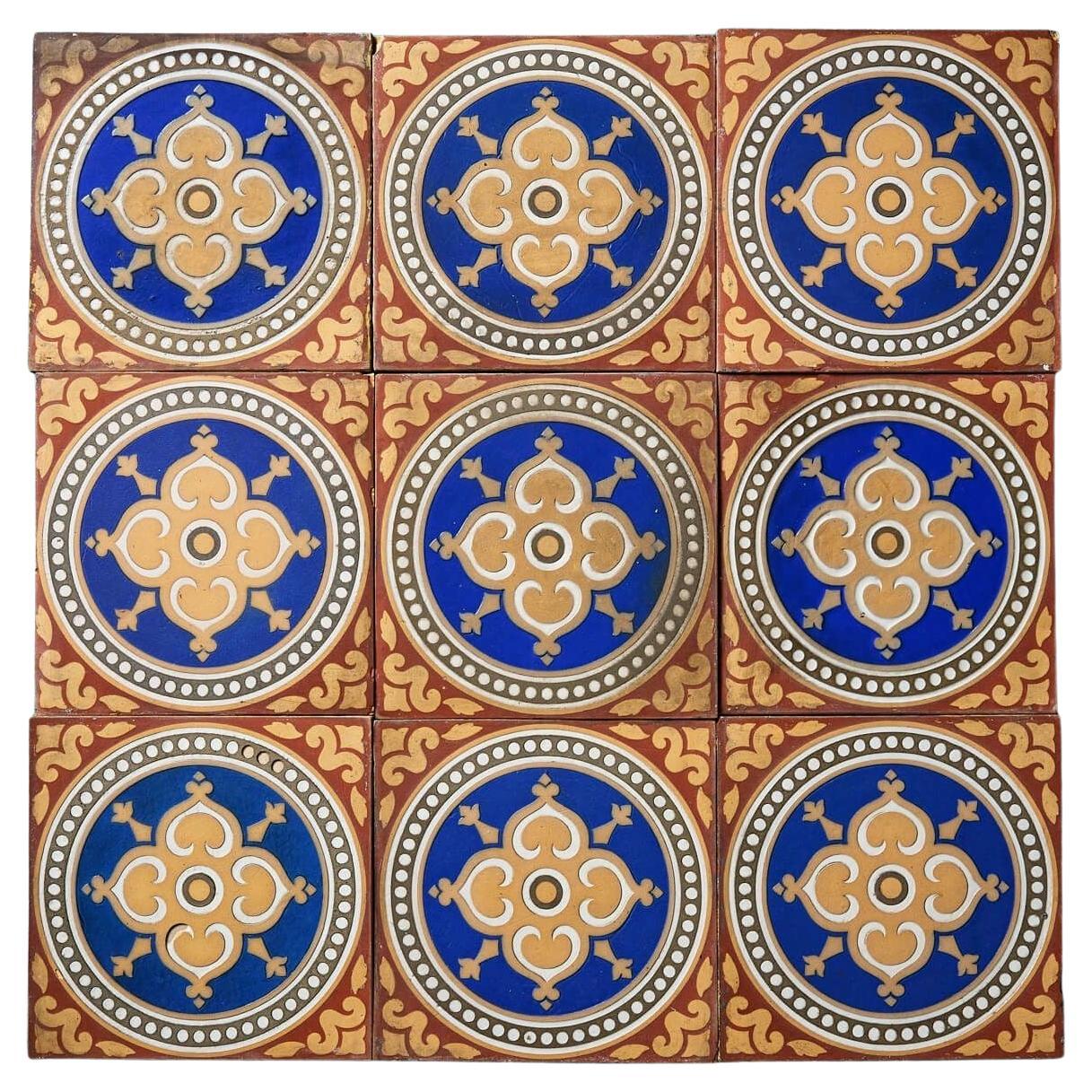 Ensemble de 9 carreaux d'encaustique anciens de Maw & Co
