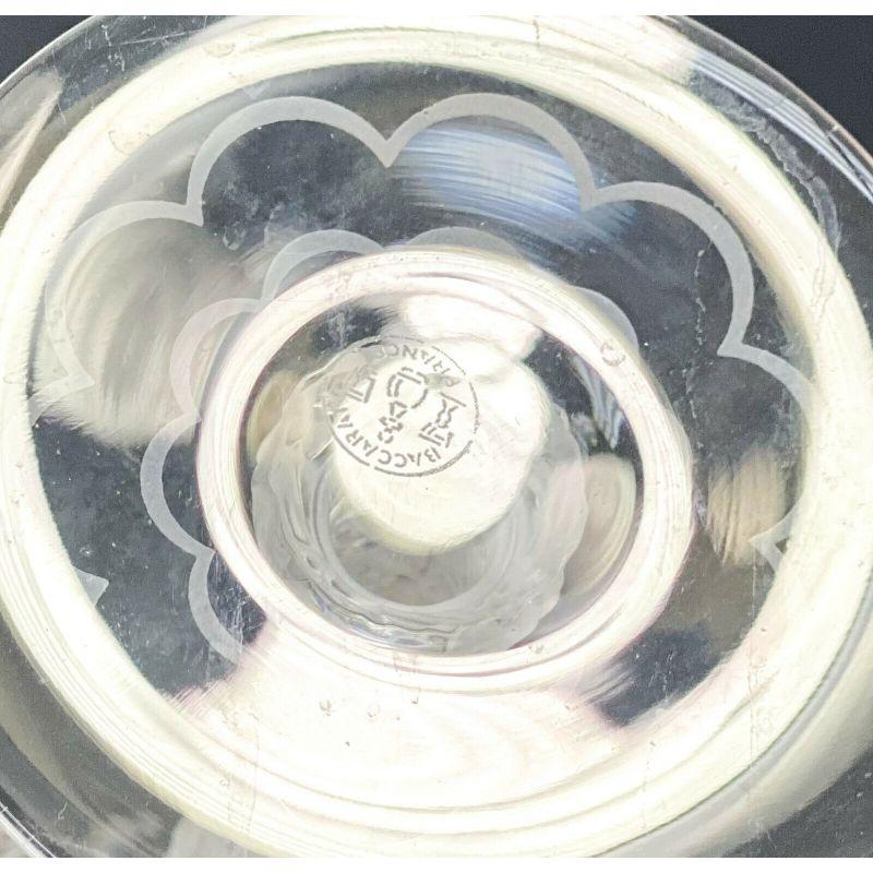 20ième siècle Ensemble de 9 gobelets à eau en cristal gravé de Baccarat France en Jets d'Eau en vente