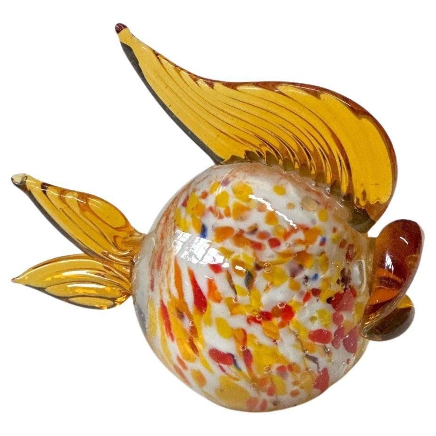 Ensemble de 9 figurines de poissons colorées en verre de Murano en vente 1