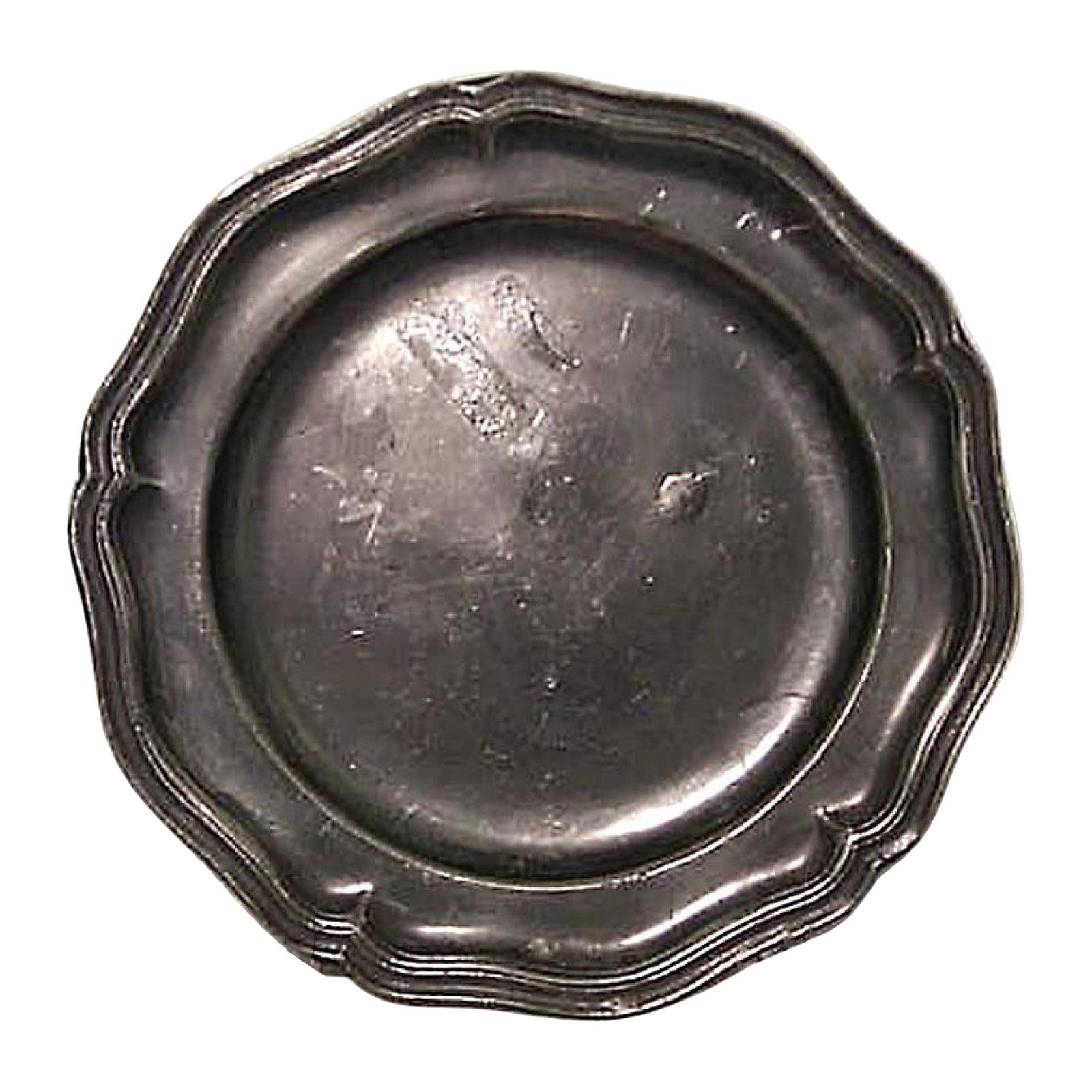 Set of 9 English Renaissance Style Pewter Plates For Sale