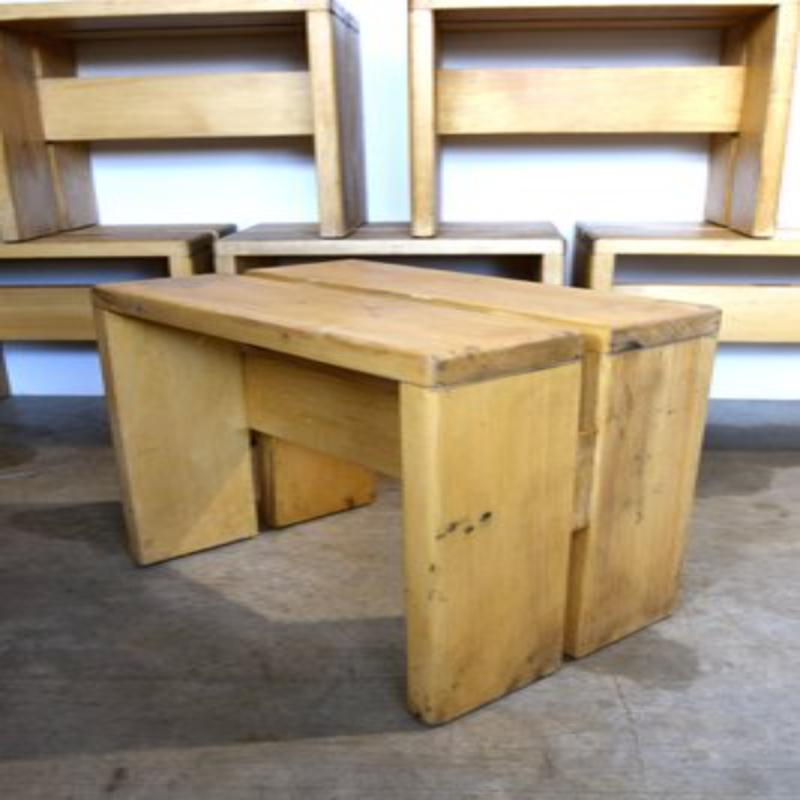 Ensemble de 9 tabourets Les Arcs par Charlotte Perriand, années 1950 en vente 1