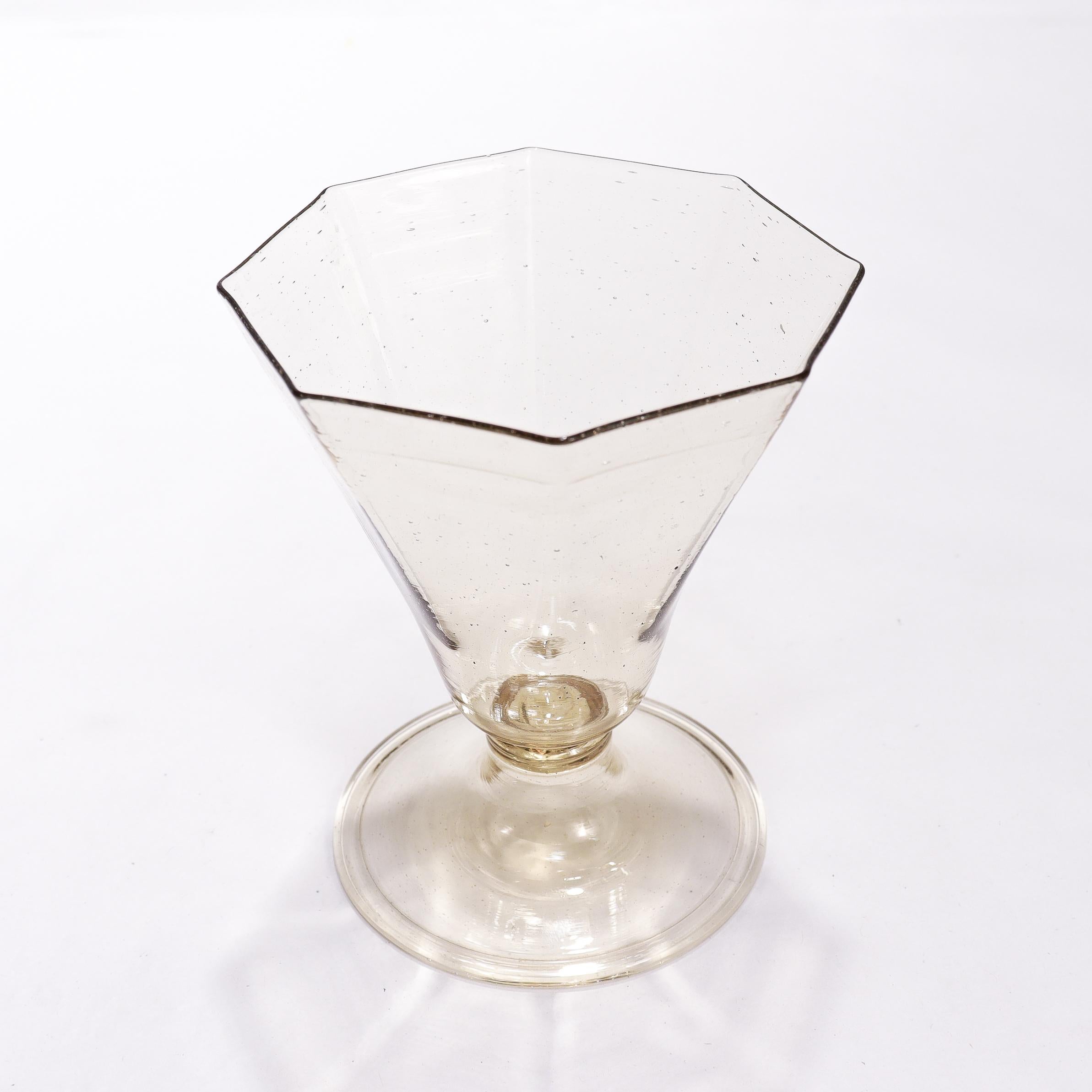 Satz von 9 Pauly & Co. Weinkelche oder Becher aus venezianischem oder Murano-Glas in hellem Bernstein (Italienisch) im Angebot