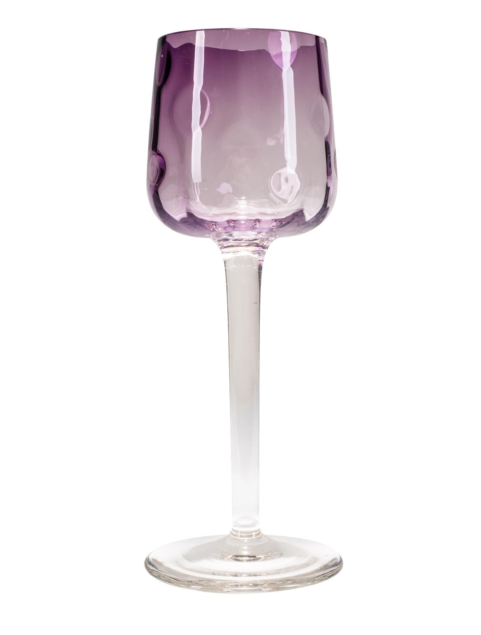 Autrichien Ensemble de 9 verres à pied violet Koloman Moser Meyr's Neffe, datant d'environ 1899 Jugendstil en vente