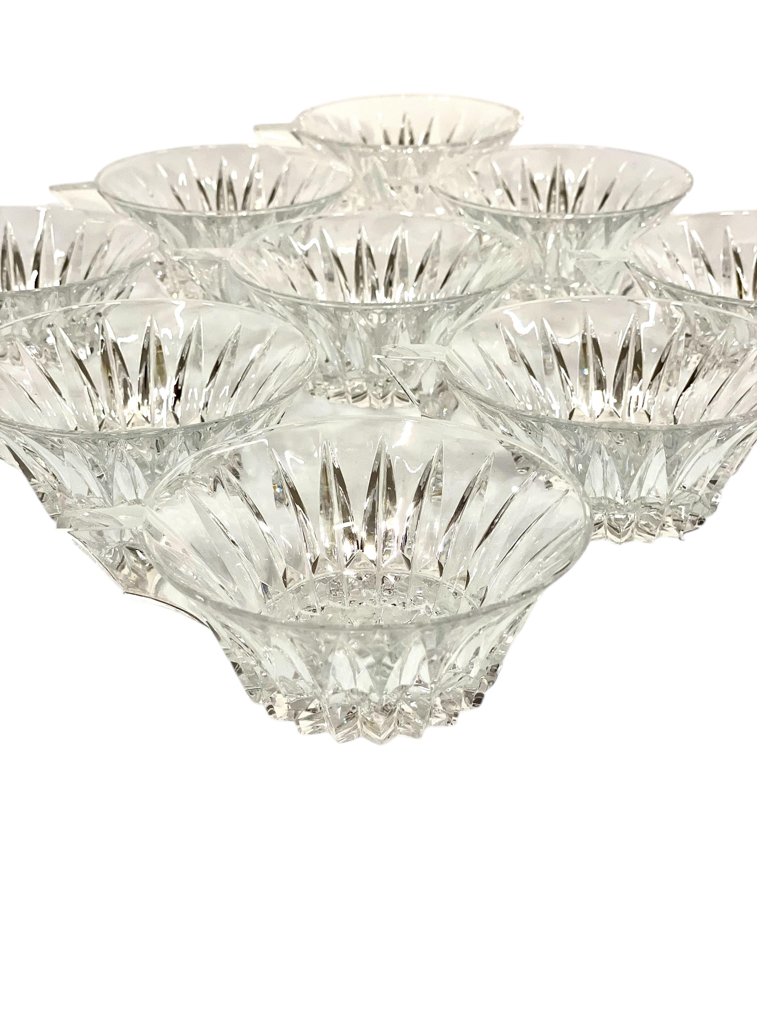 Satz von 9 Saint Louis Kristallschalen mit Henkel - Buckingham-Muster, Frankreich im Angebot 2