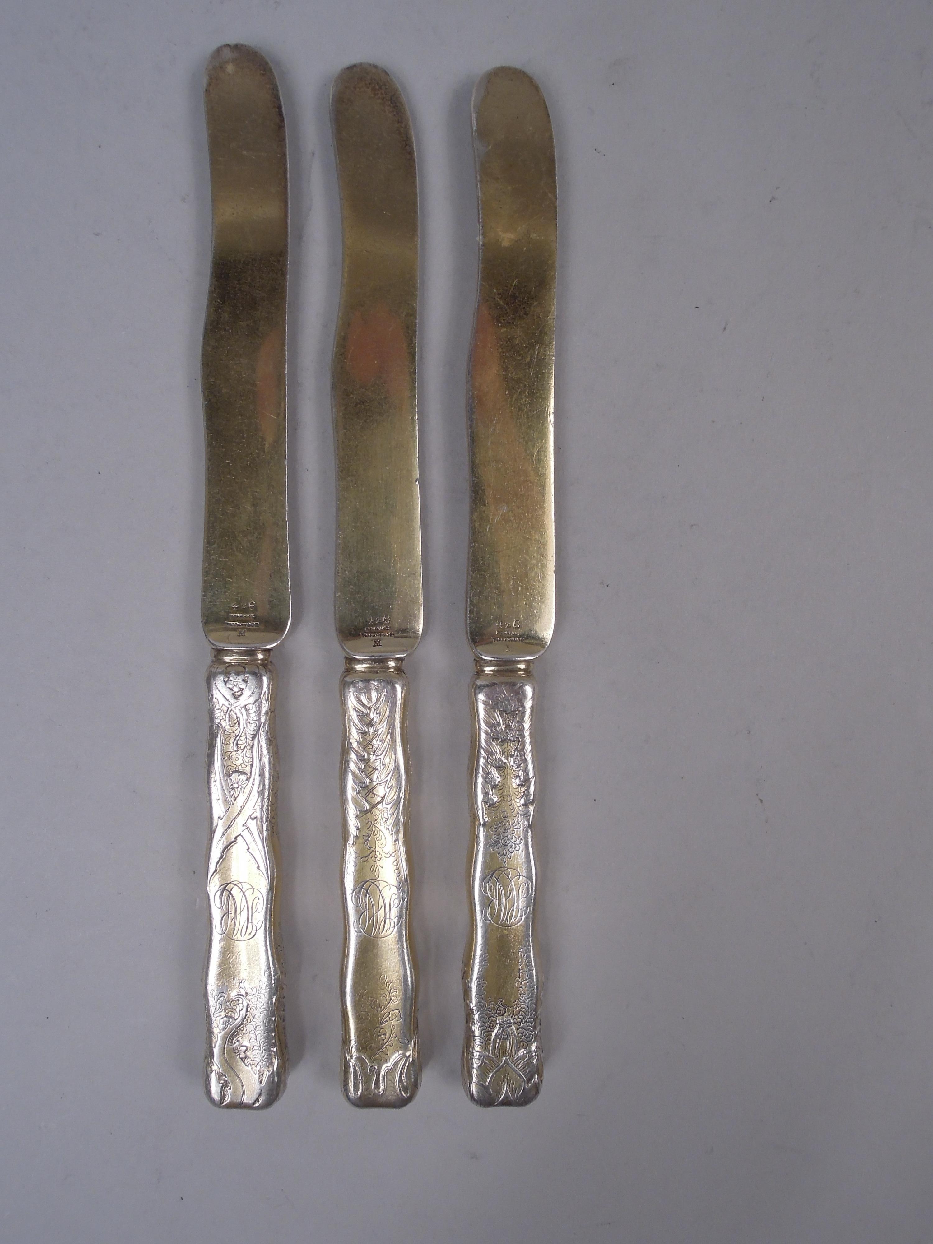 Argento 925 Set di 9 coltelli da dessert Tiffany con incisione all'acido e bordo in argento dorato in vendita