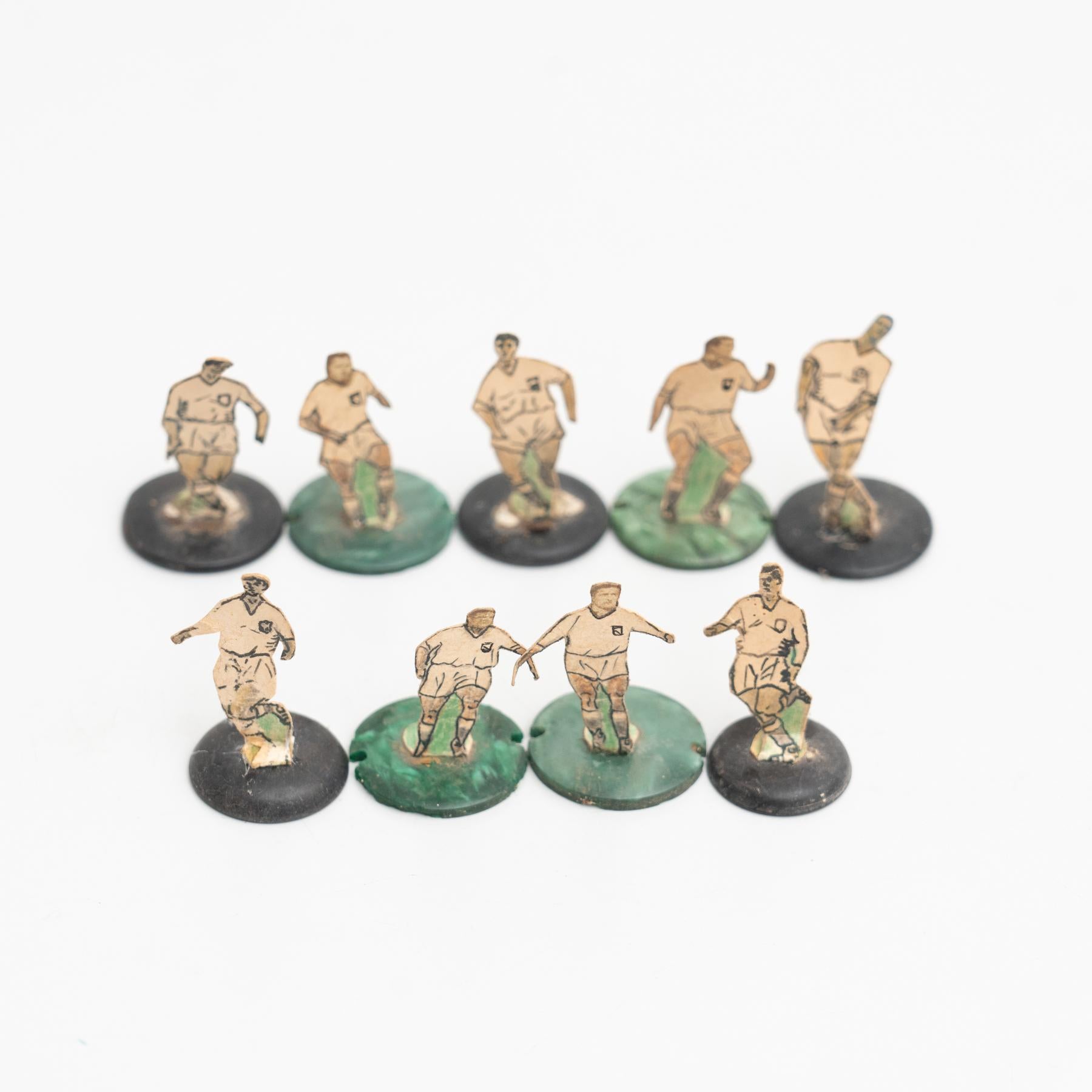 Spanish Set of 9 Traditional Antique Button Soccer Game Figures, circa 1950 For Sale