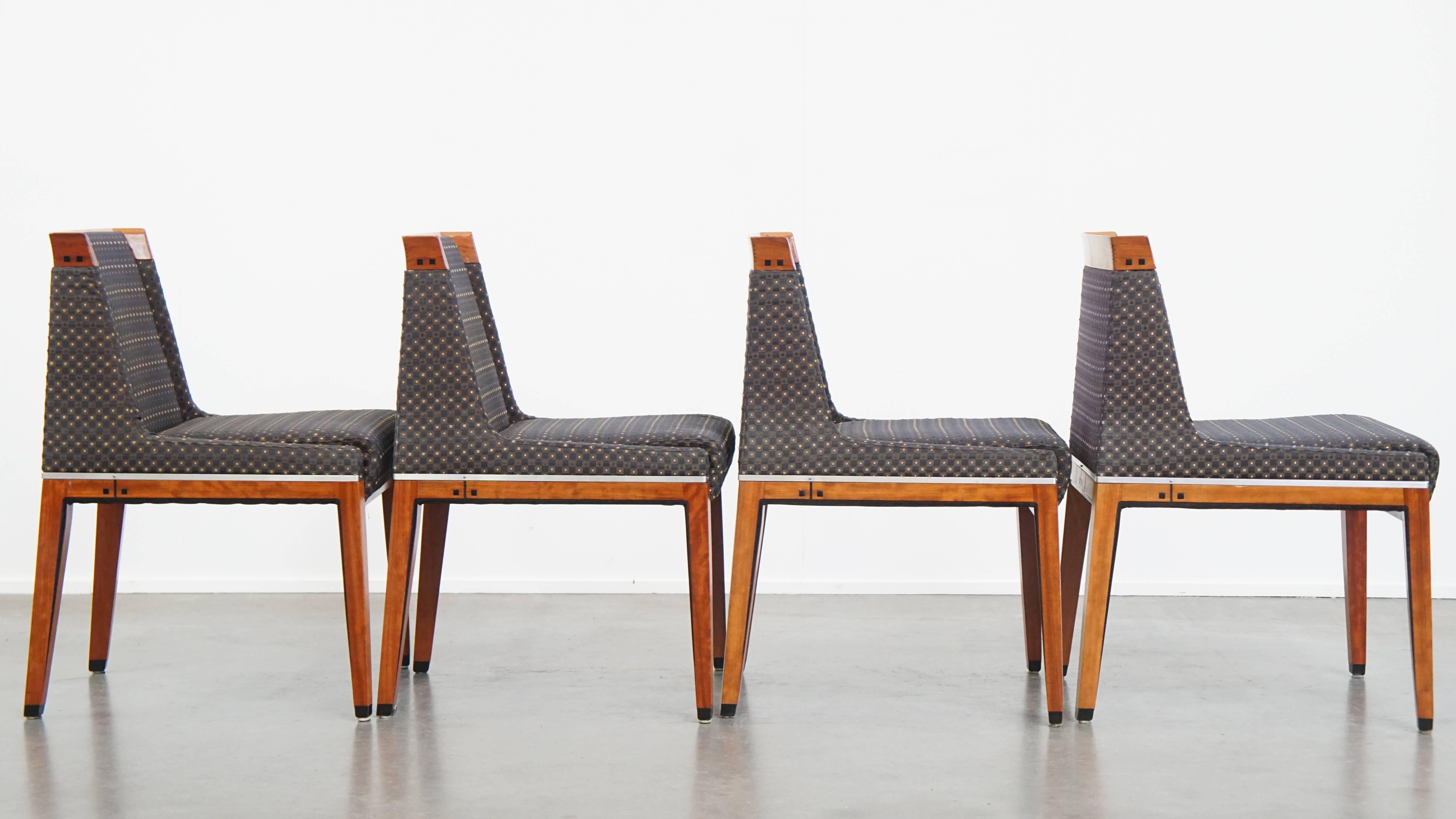Set of a dining table and 4 dining chairs For Sale 9