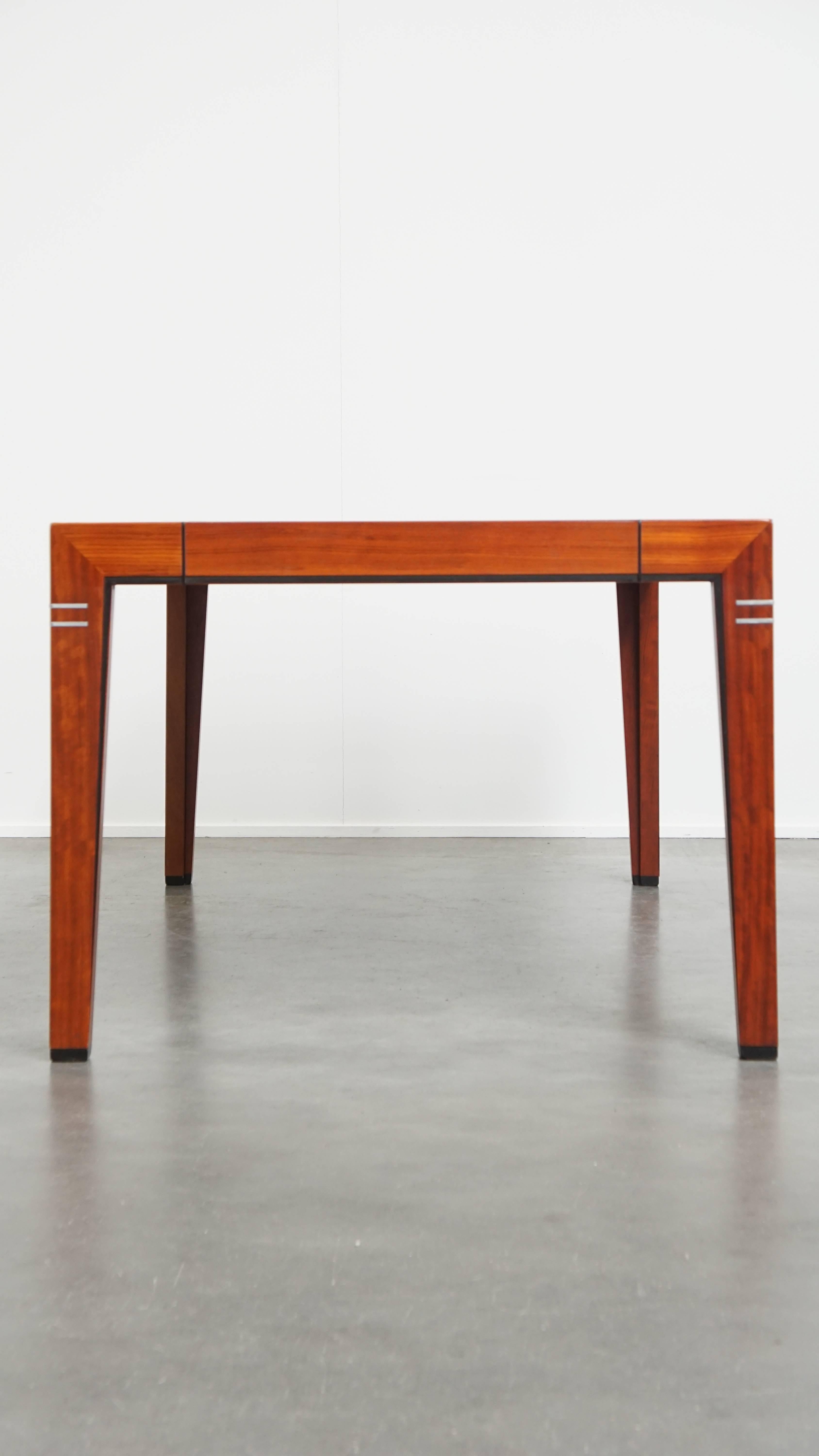 Hand-Crafted Set of a dining table and 4 dining chairs For Sale